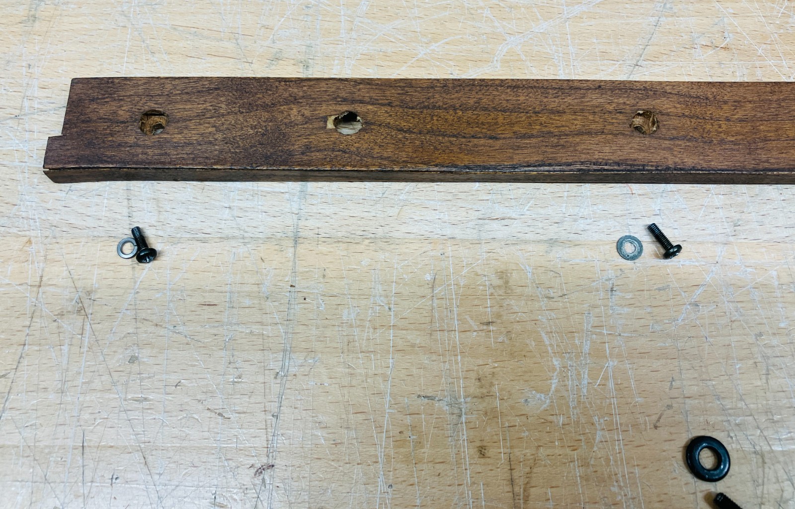 Sansui 8080 Orig Wood Case w/Walnut Veneer + bottom/front trim strip and screws