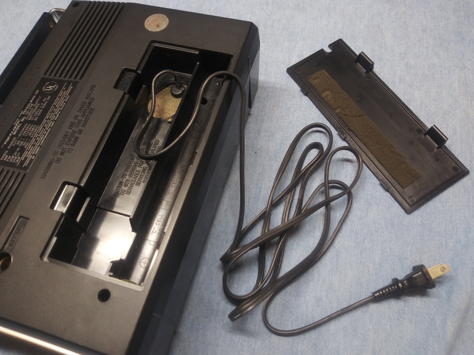 Lot of 3 Vintage Radio Scanners Realistic Patrolman 50 Regency TMR 8 Bearcat 101
