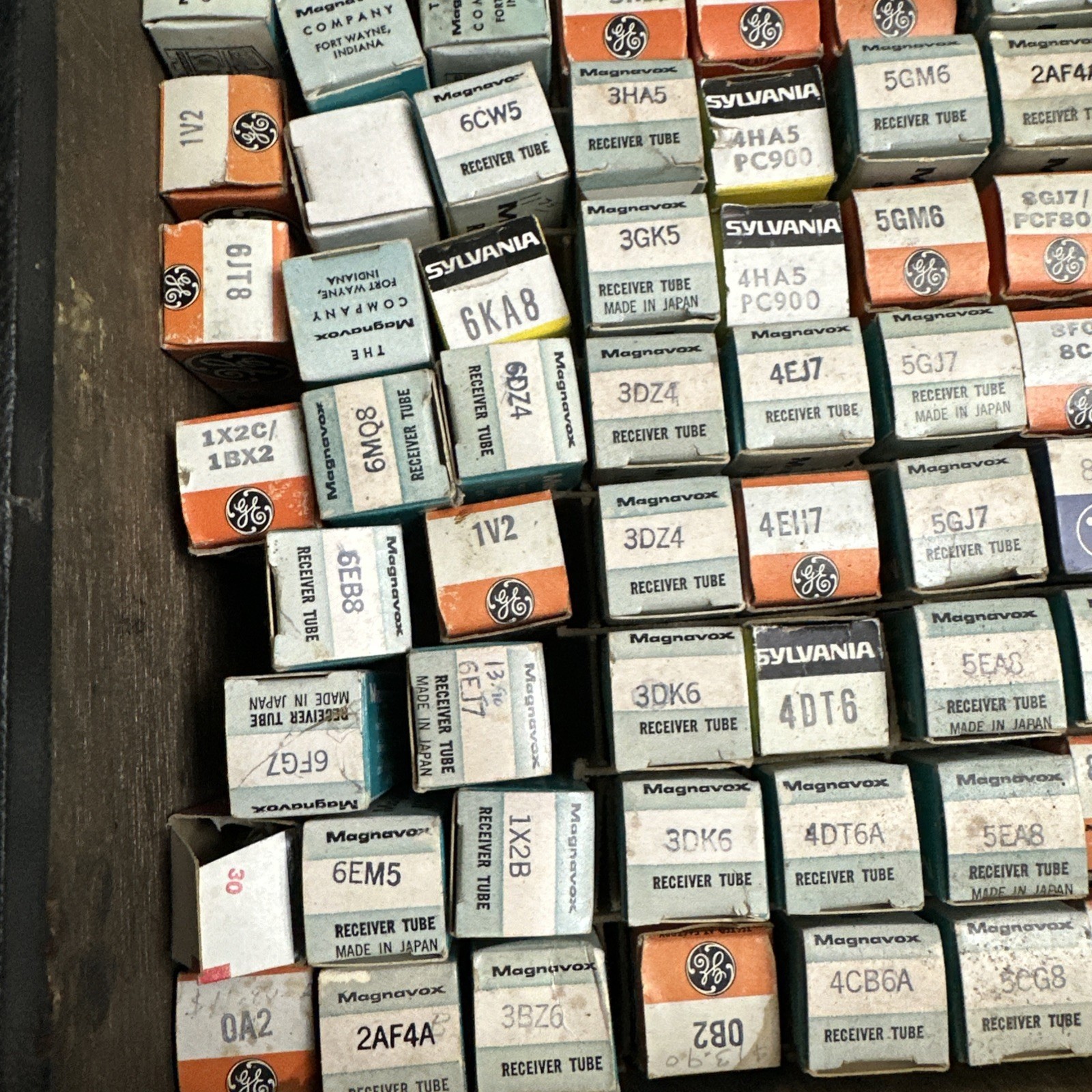 Vintage Vacuum Tubes Various Lot Bundle Model 352 For Collectors