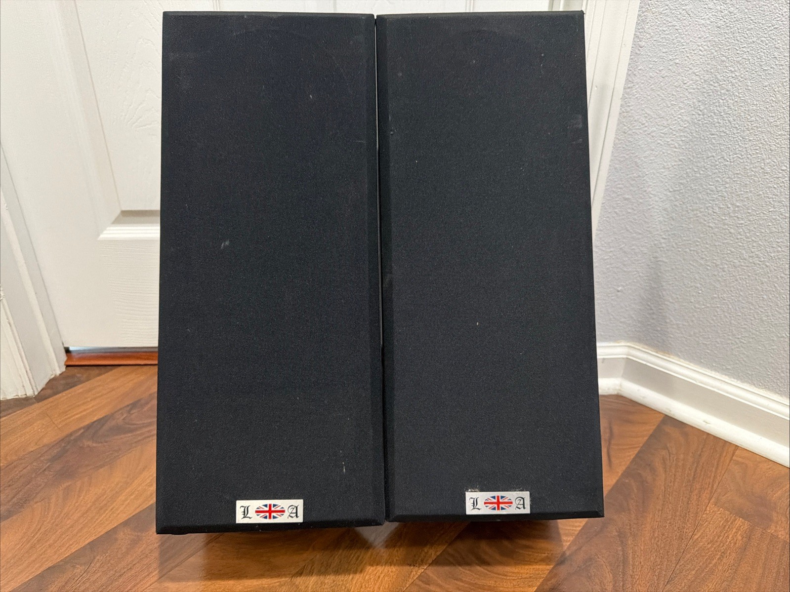 Pair Speakers (Unbranded)