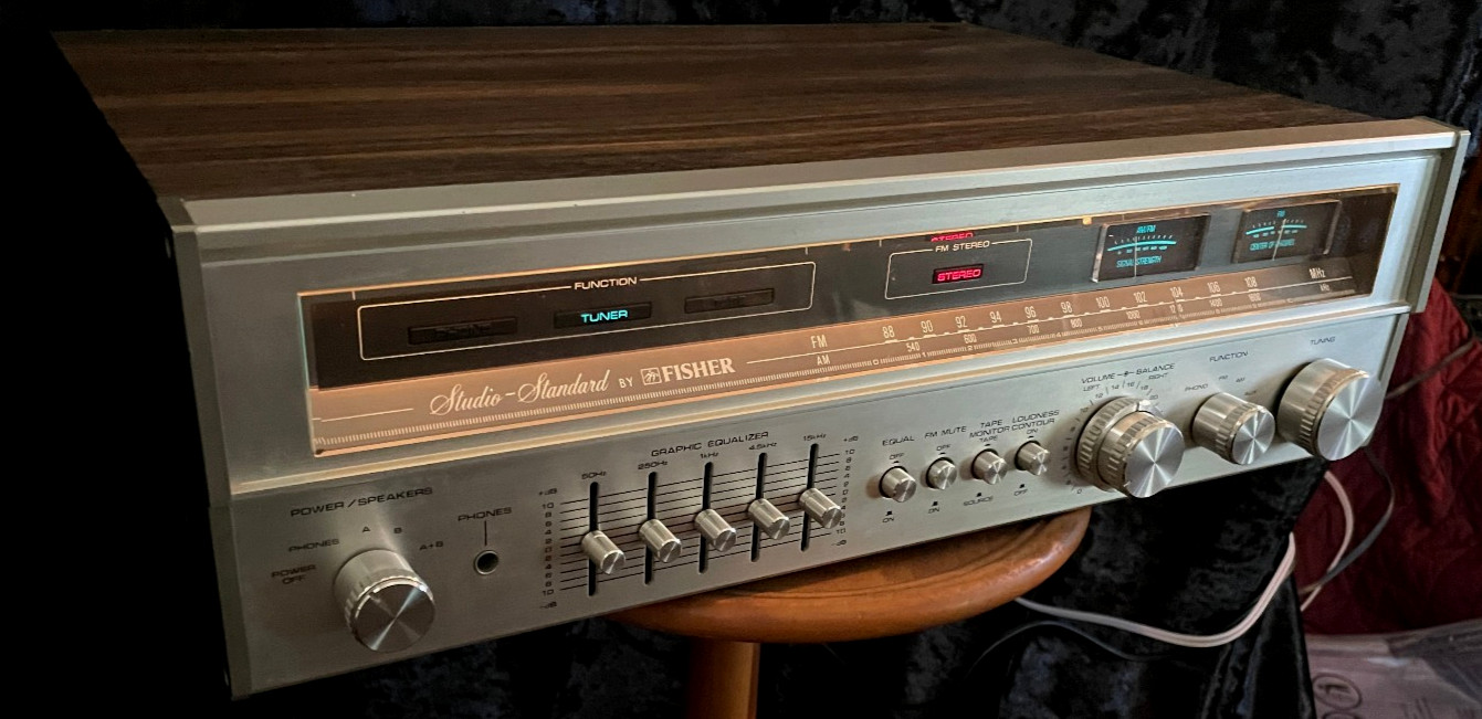 Vintage Fisher Studio Standard Receiver Stereo RS-2003