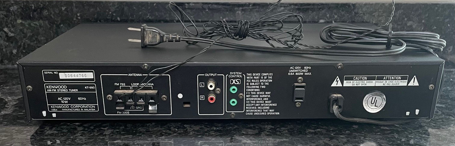 Kenwood KT‑593 Quartz Synthesized AM/FM Stereo Tuner – 30‑Station Memory
