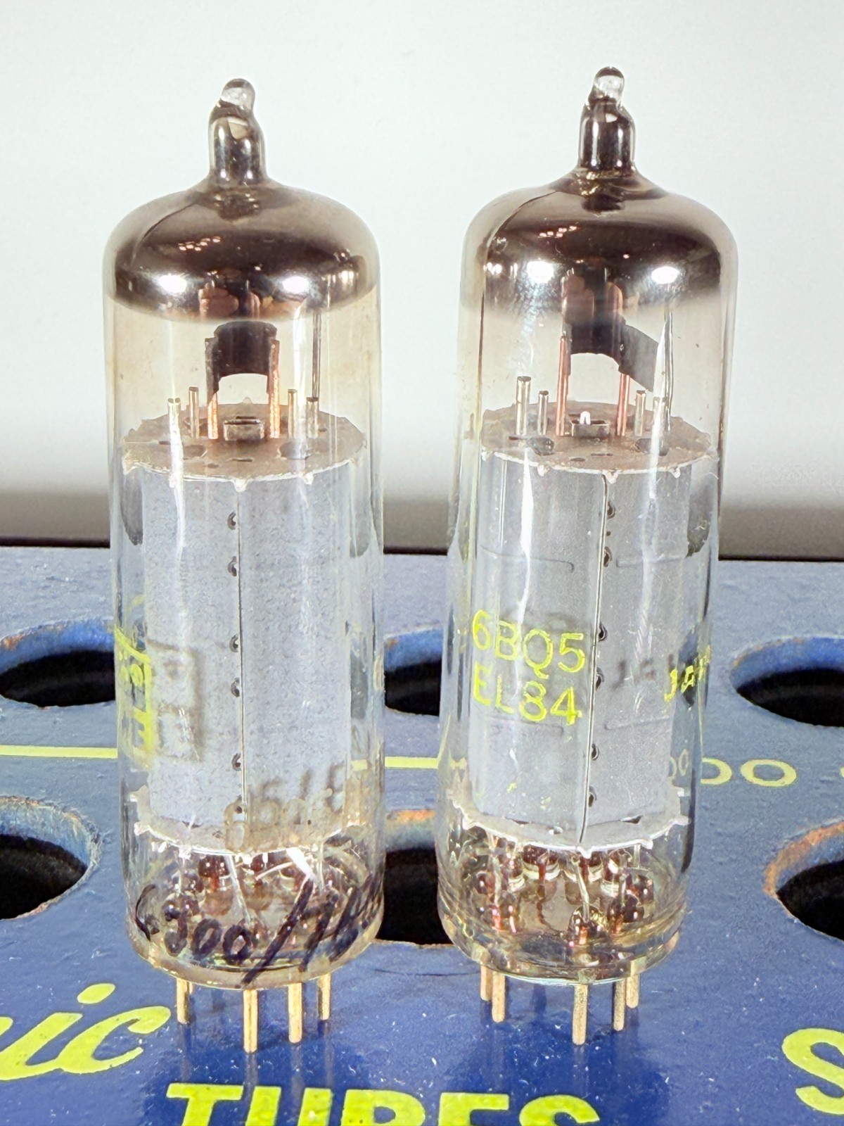 Lot of 2 Tube ( Pair ) Realistic Vintage EL84 6BQ5 Japan Tested Good Tube