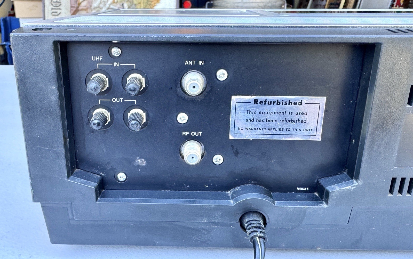 1983 JVC HR-7100U VHS Player VCR Recorder Powers On Untested – The Goldbergs!