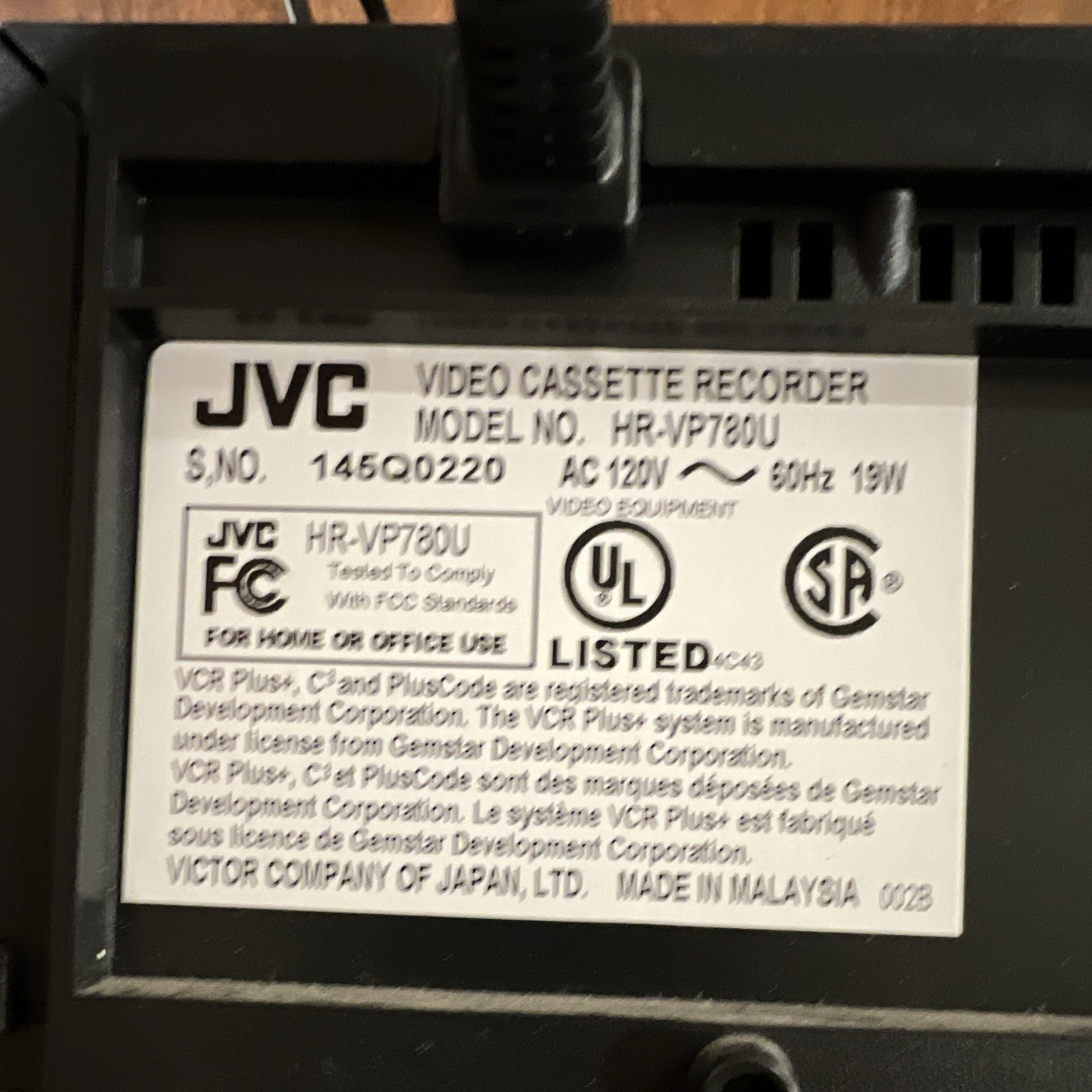 JVC HR-VP780U Pro-Cision 19-Head VHS/S-VHS Video Cassette Recorder VCR