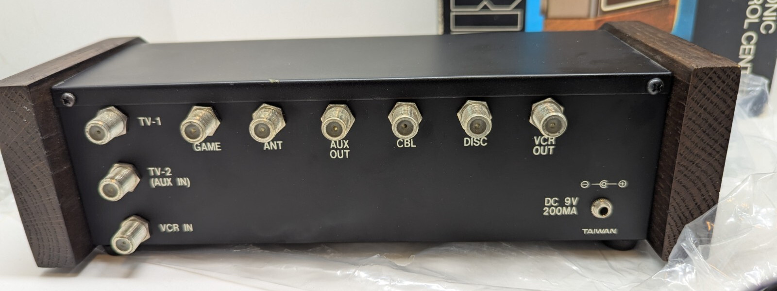 VTG Recoton V612 Video Master Control Center Producer Series (Open Box, Working)
