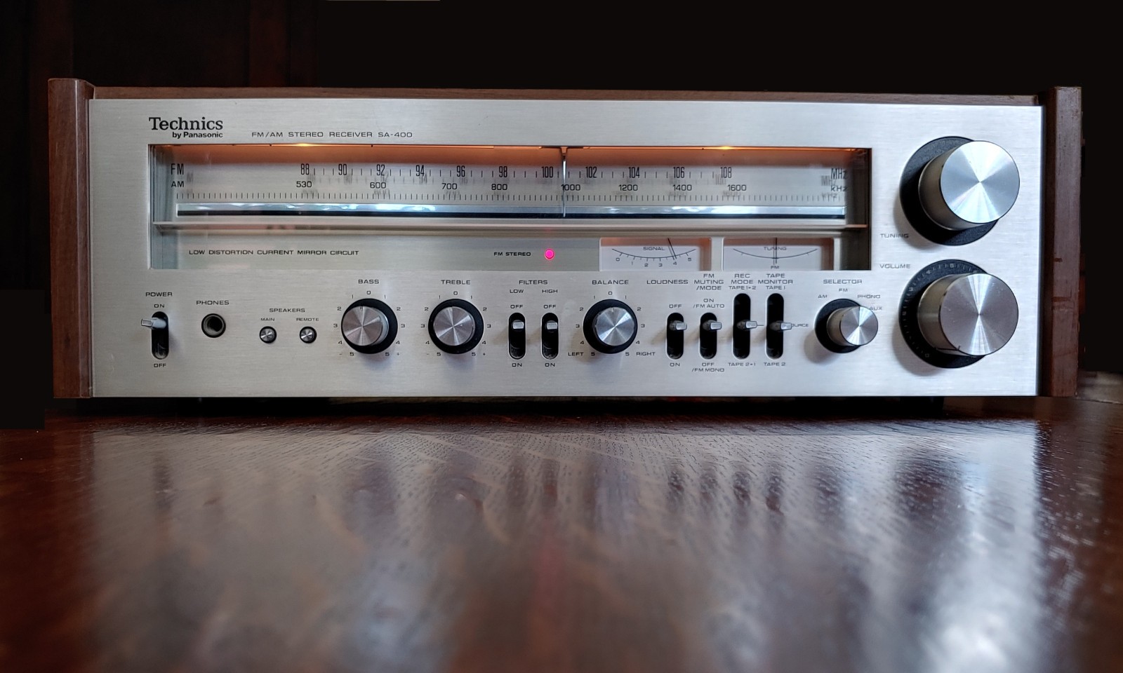 Technics SA-400 Stereo Receiver. Works. FOR RESTORATION/REPAIR