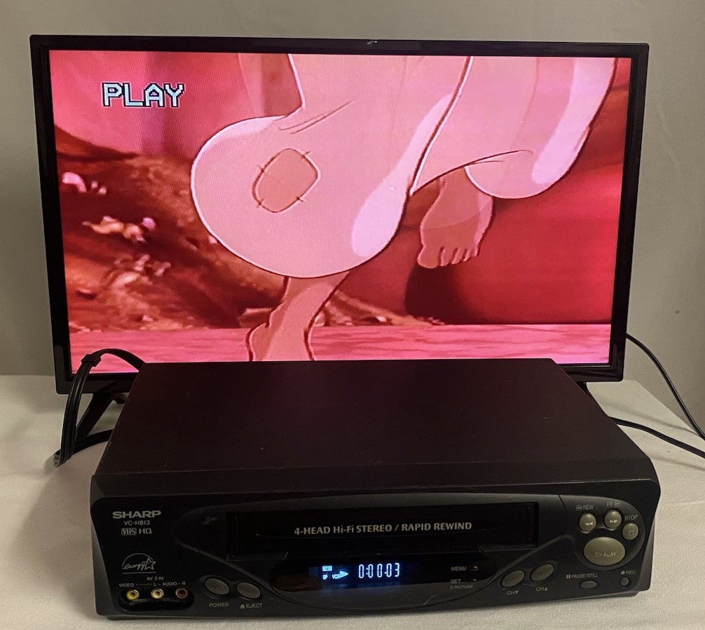Sharp VC-H813U VHS HQ 4-Head Hi-Fi Stereo VCR Black. AS IS / FOR PARTS ONLY