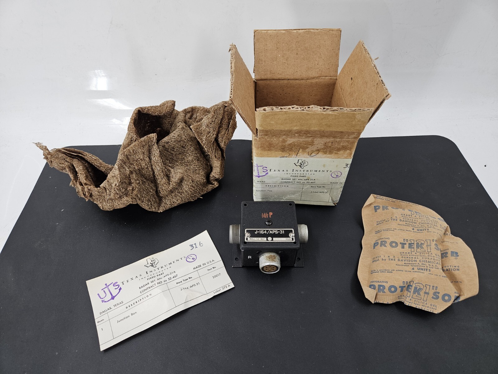 Texas Instruments Radar set J-164/APS-31 Junction Box From 1953 AS-IS EB-16517