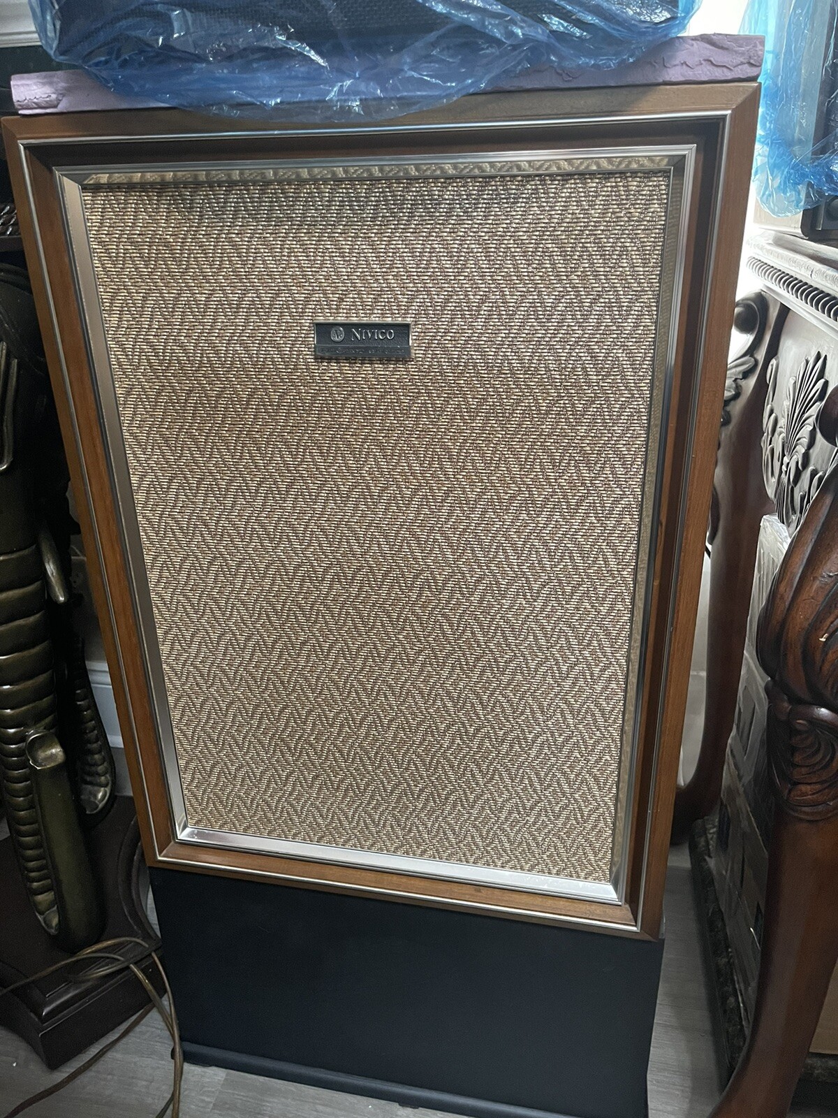 JVC NIVICO BLA-40E SPEAKERS. Very Beautiful Original Pair. Very hard To Find