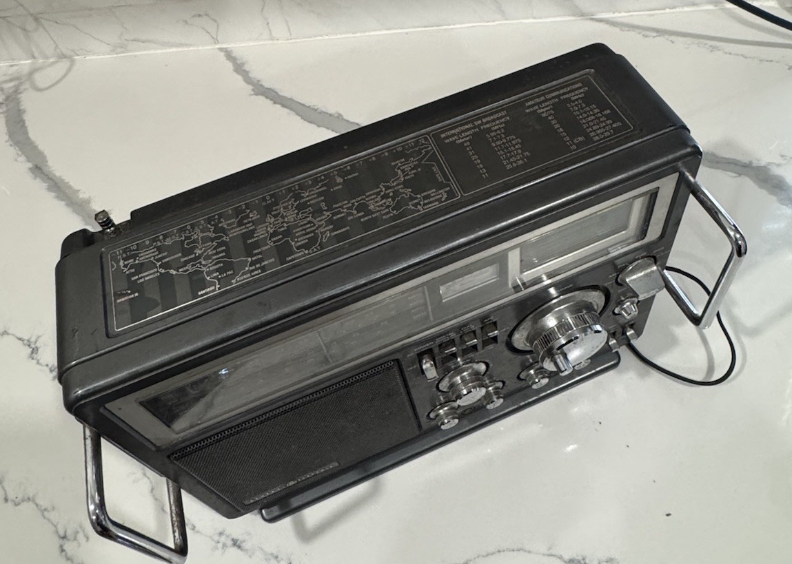 General Electric GE 7-2990A Short Wave FM/AM Radio | TESTED & WORKING
