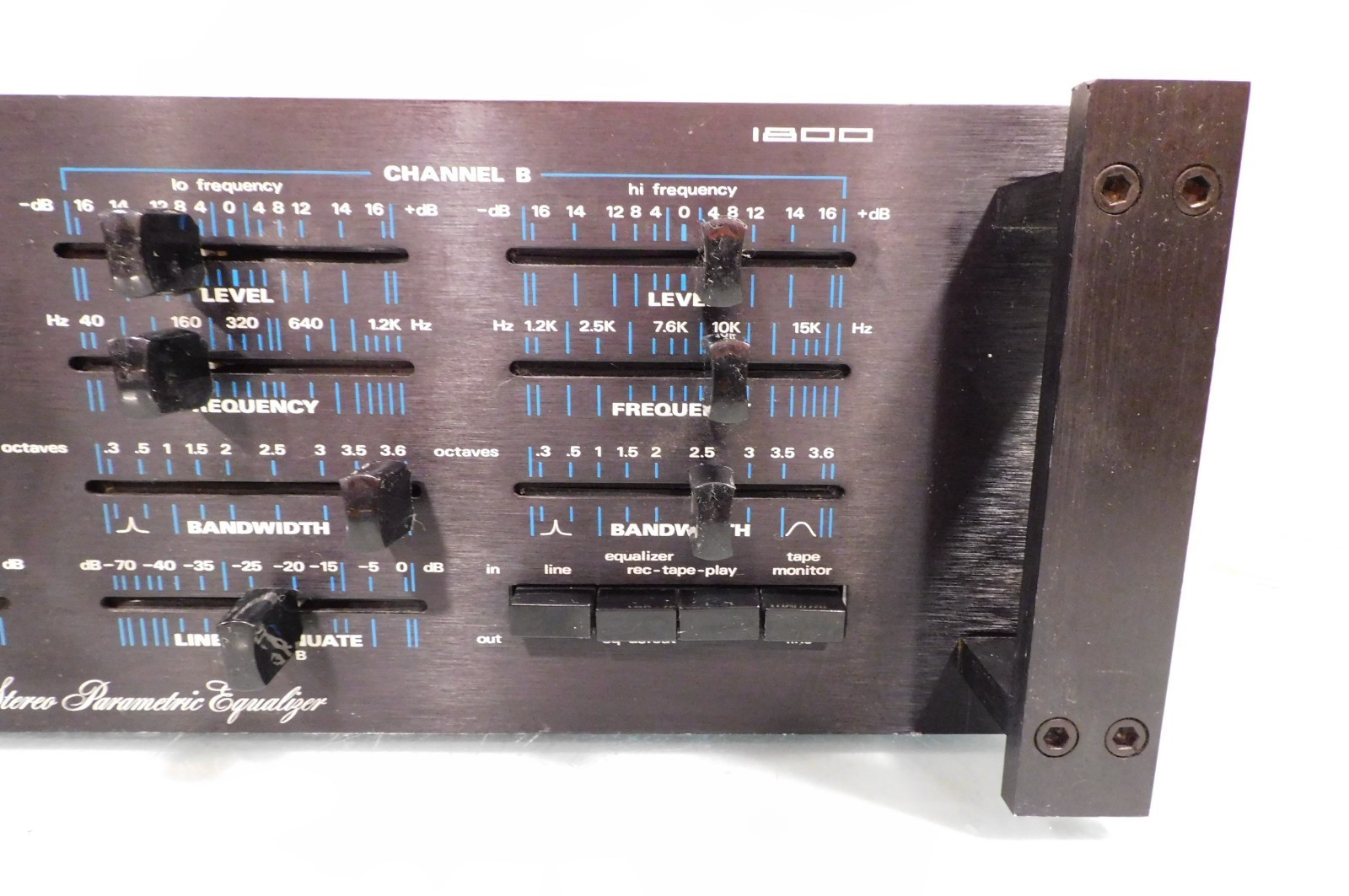 SAE Parametric Graphic Equalizer Vintage Made in the USA