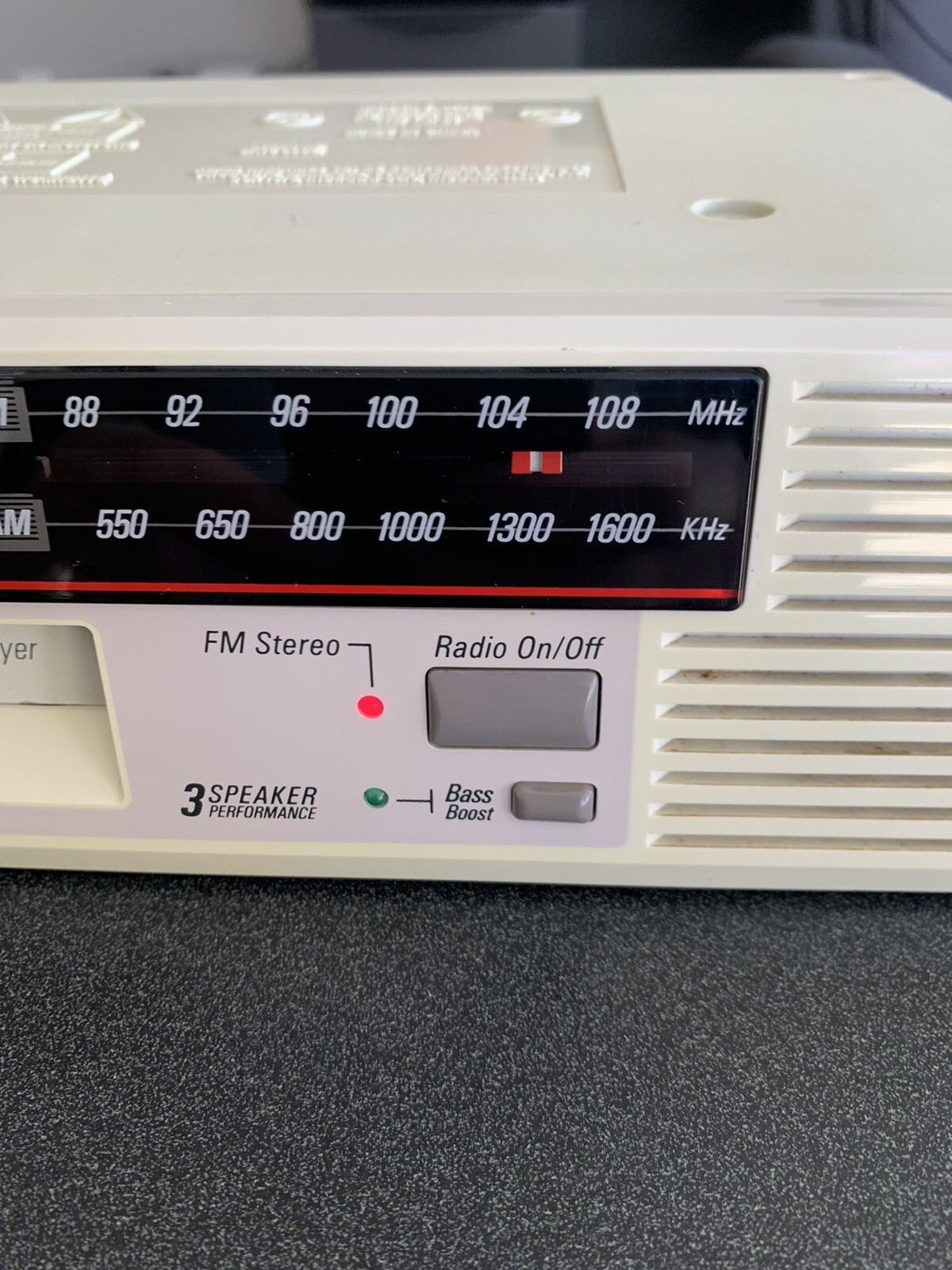 GE Spacemaker AM FM 7-4275A Under Cabinet Radio Cassette Not Working