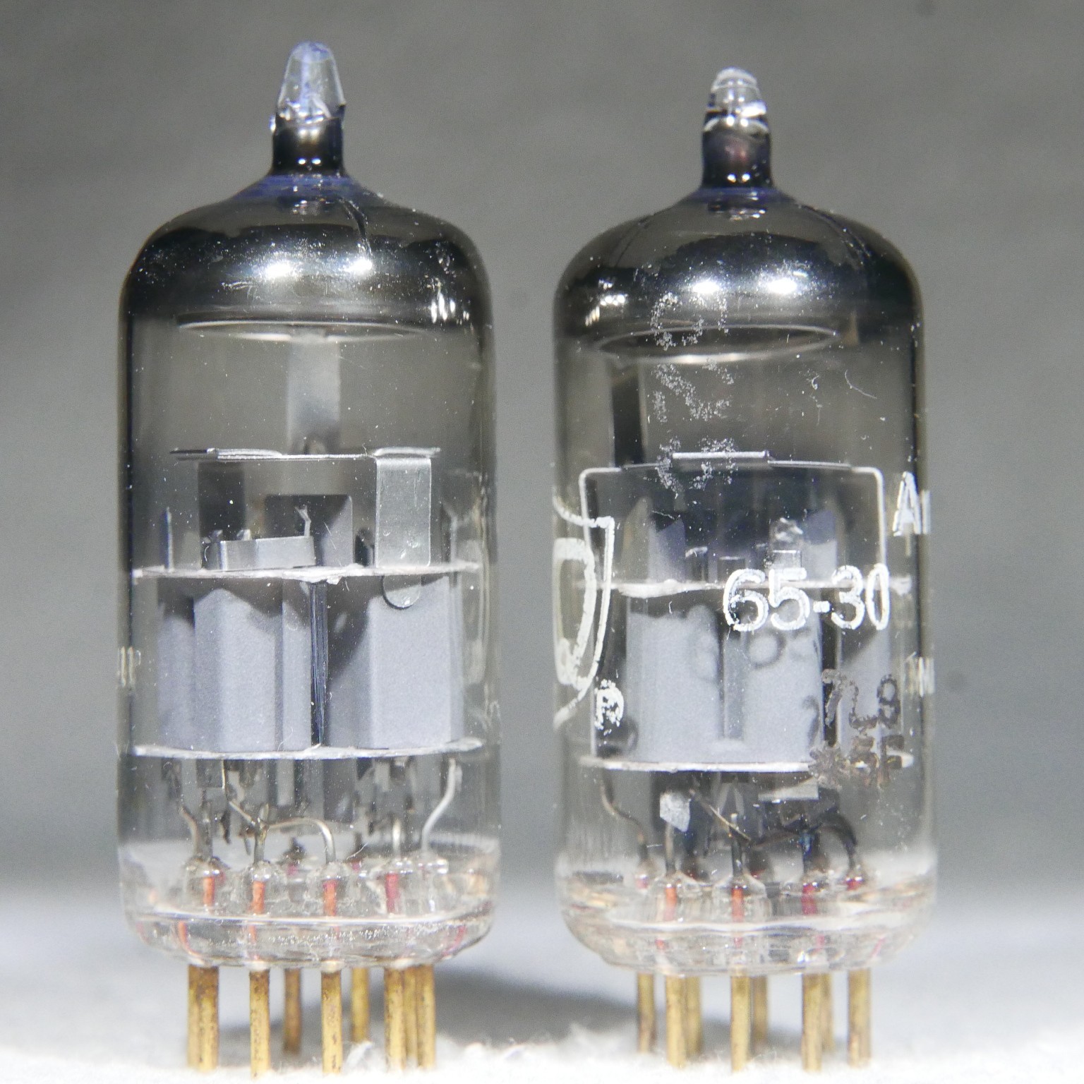 Matched Pair Amperex E88CC/6922 O-Getter Gold Pin 1966/1965 USA Microphonic