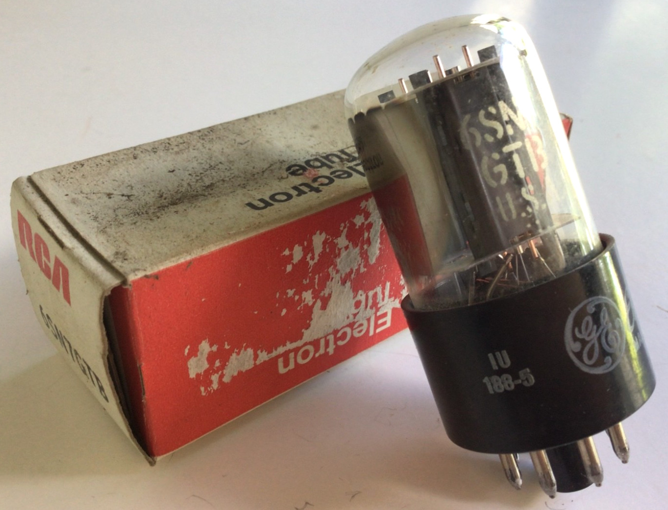 GE 6SN7GTB Vacuum Tube Vtg Tested Good in Worn RCA Box