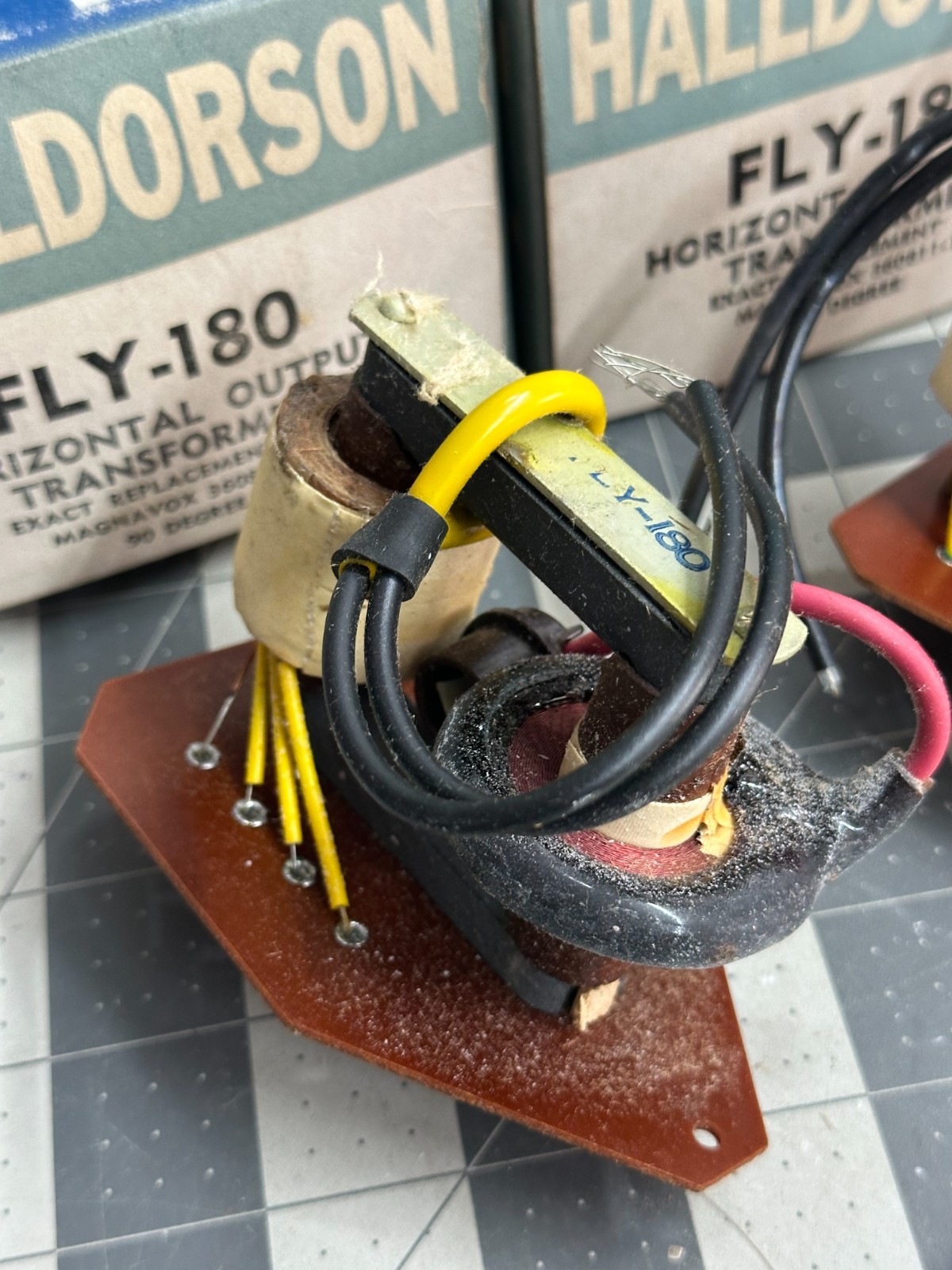 3-pack VINTAGE Halldorson Fly 180 Power Horizontal Output Transformer 306811-1