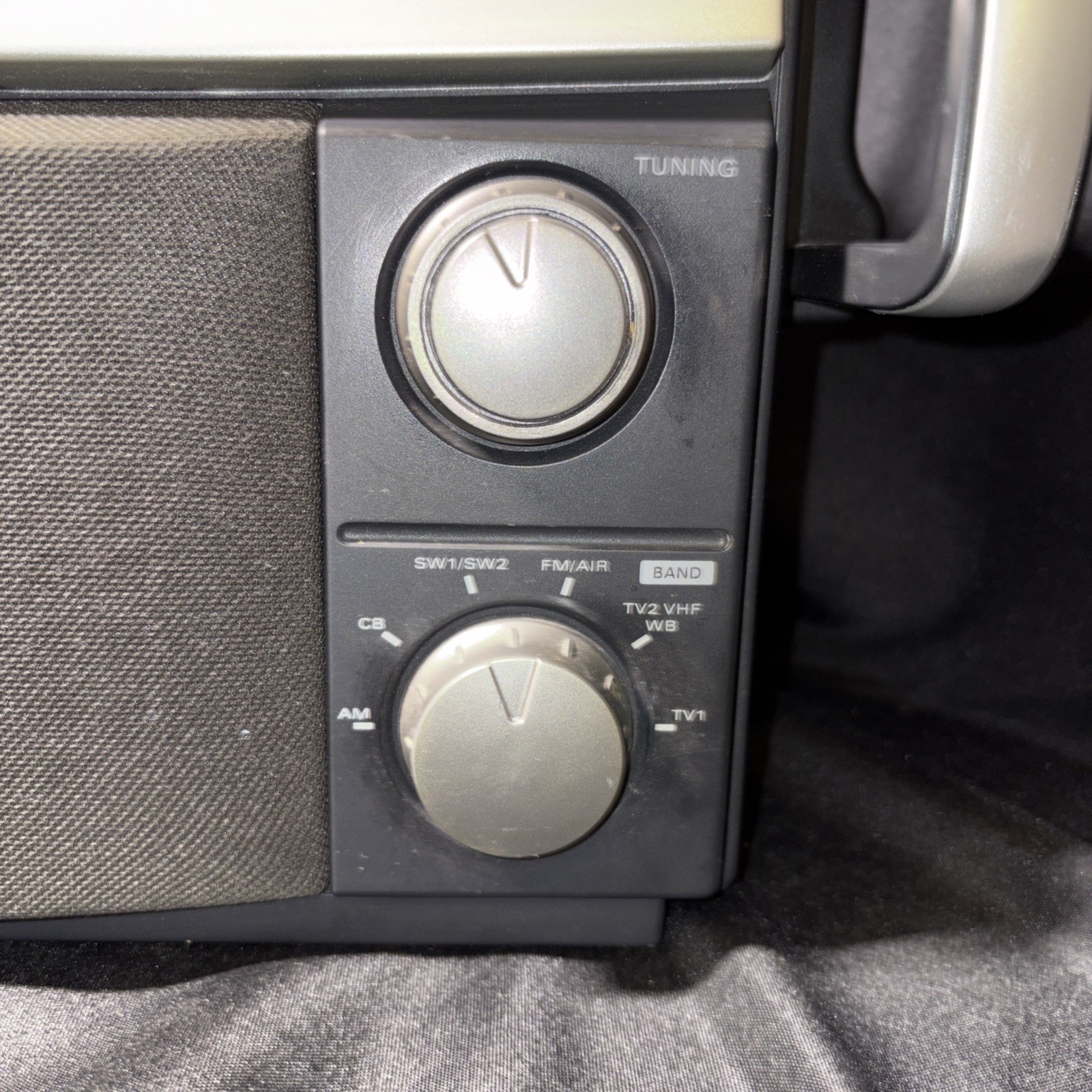 Vtg Emerson MBR-1 Multi Band AM/FM/CB/SW1&2/TV/AC/Weather/PA Portable Radio. Wks