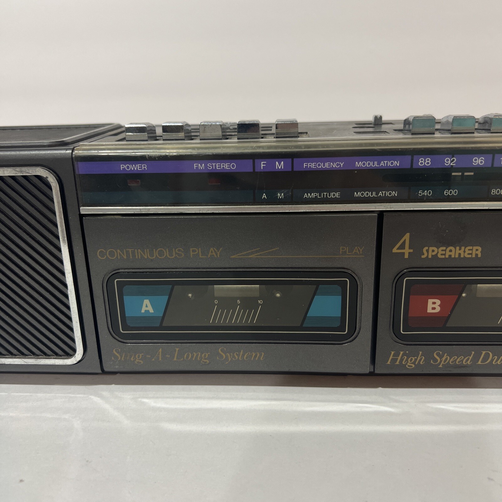 Verit Sing A Long System 6008 Duel Cassette Speaker Radio