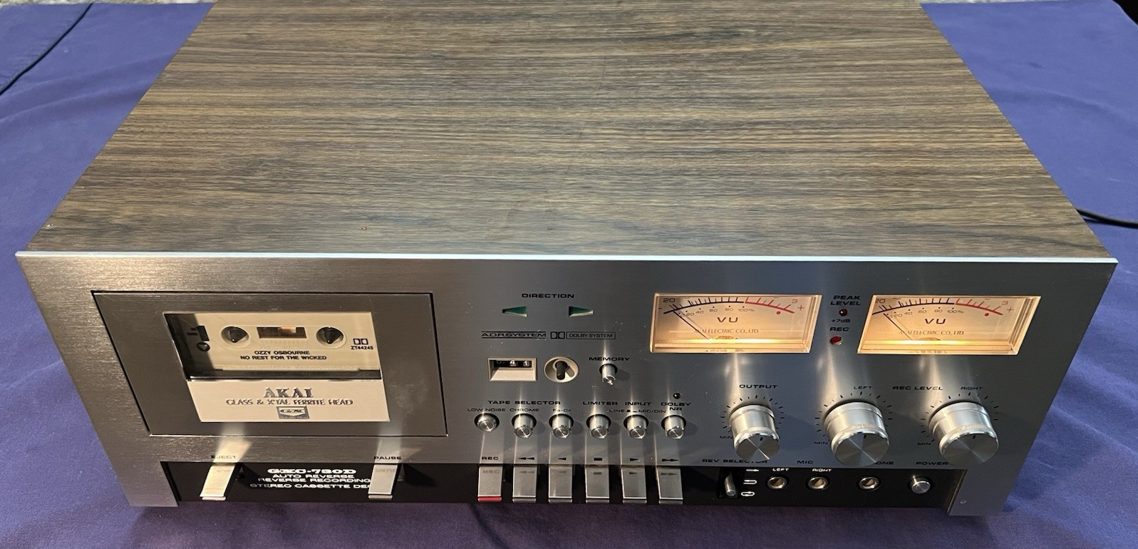 AKAI GXC-730D Auto Reverse Stereo Cassette Deck Glass Ferrite Head – See Video
