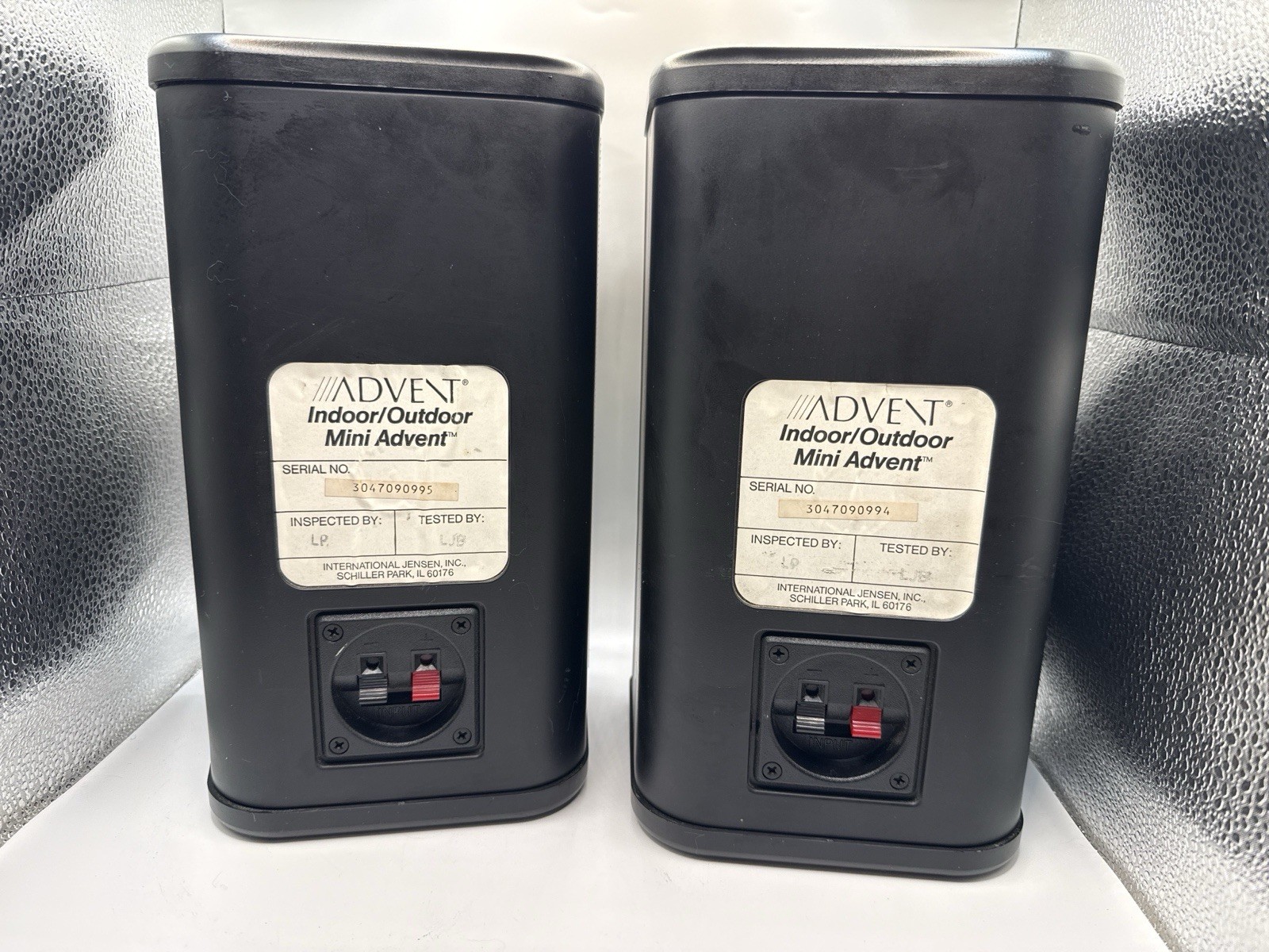 Advent Indoor Outdoor Mini Advent Speakers Pair Black Tested Working Vintage