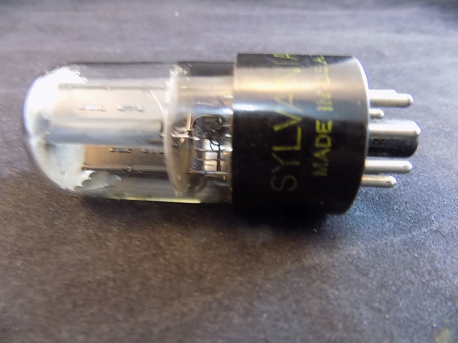 Vintage SYLVANIA VACUUM TUBE Made in USA TESTED at 90%