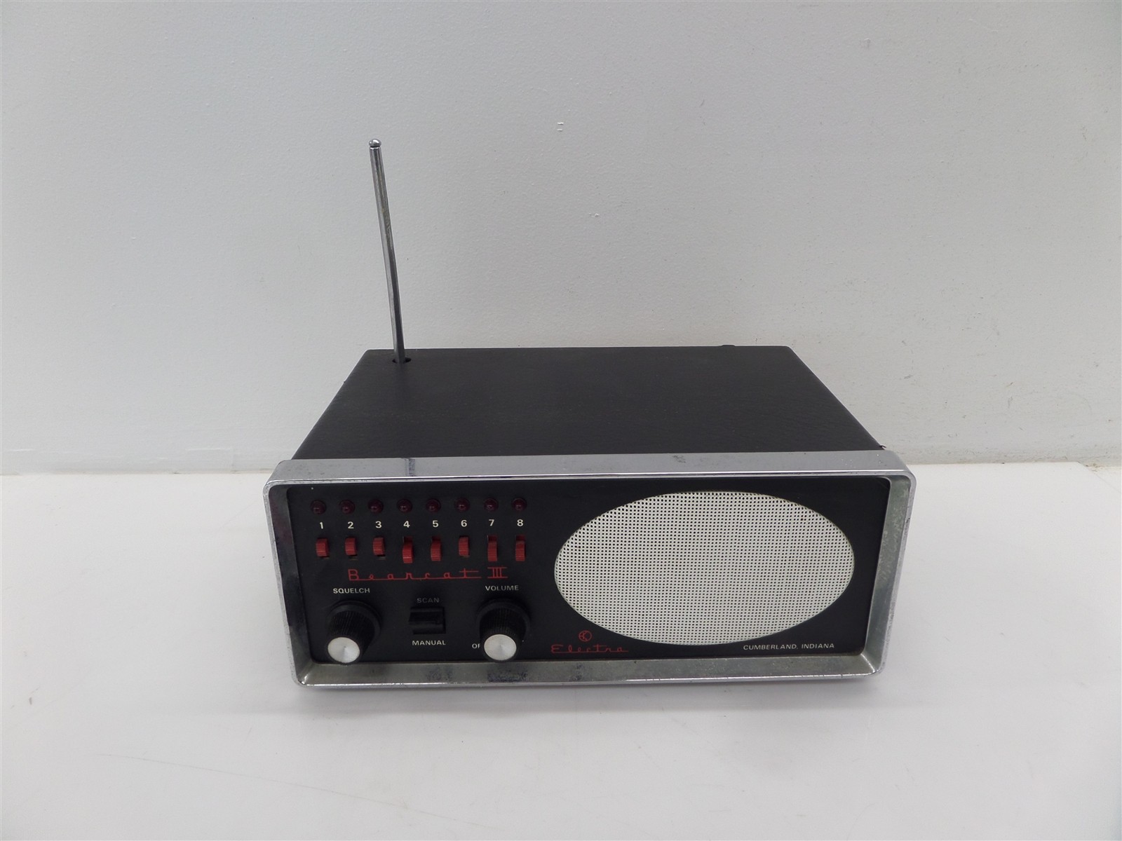 Vintage Electra Bearcat III 8-Channel Radio Scanner – Untested