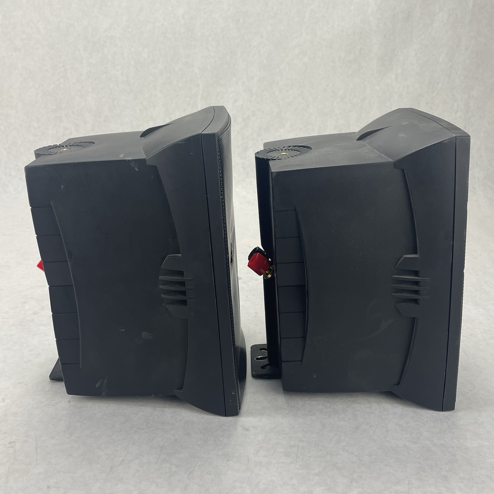 Pair Yamaha NS-AW1 Two-Way Indoor/Outdoor Black Speakers Tested