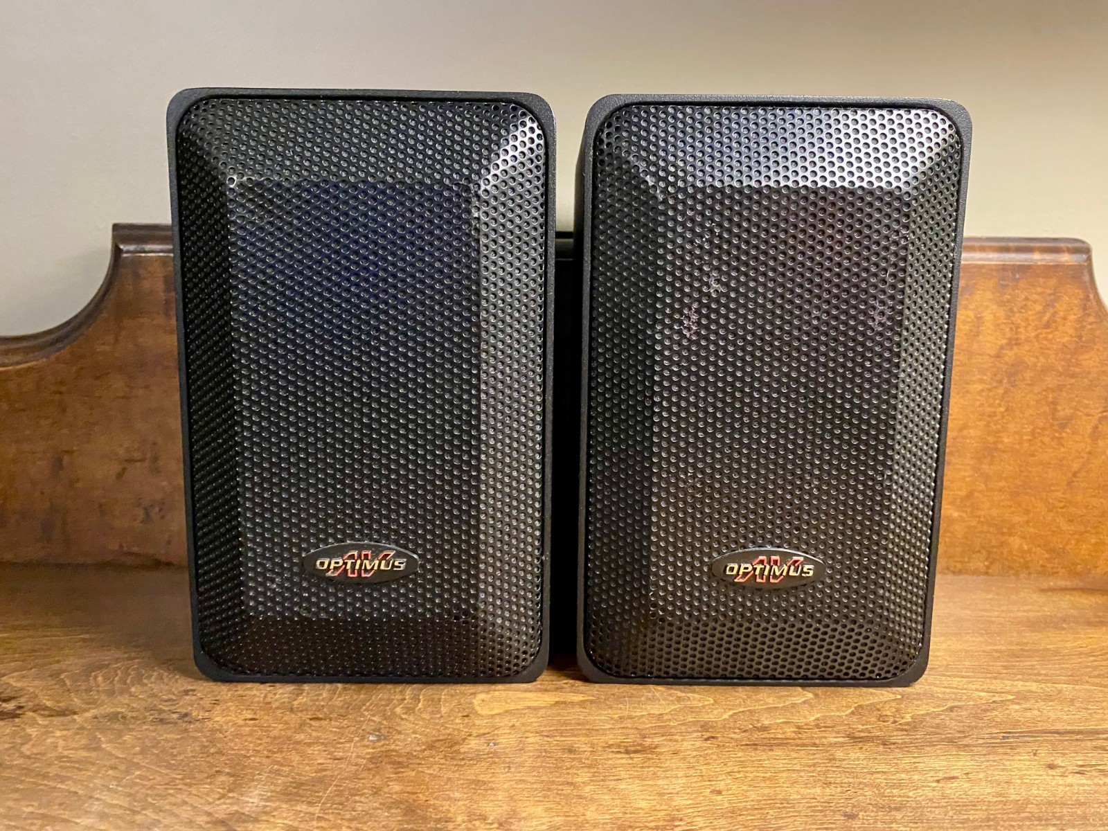 OPTIMUS PRO 7AV SPEAKER PAIR 40-2048 TESTED WORKING 8/10 MALAYSIA 8 OHMS 40W RMS