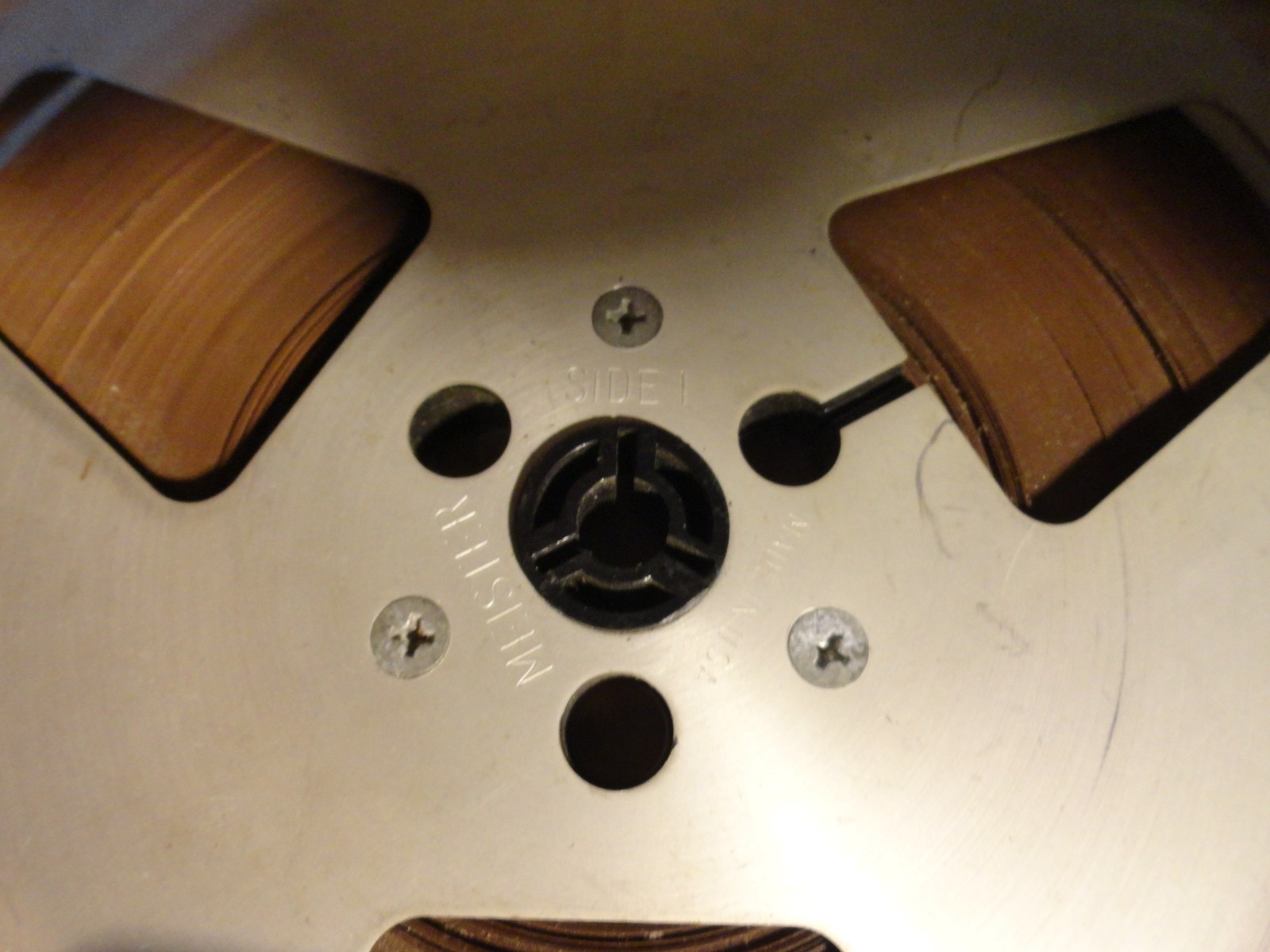 Metal 7″ Reel To Reel Recording Tape 1/4“ TAKE UP REEL w/ Music Unbranded