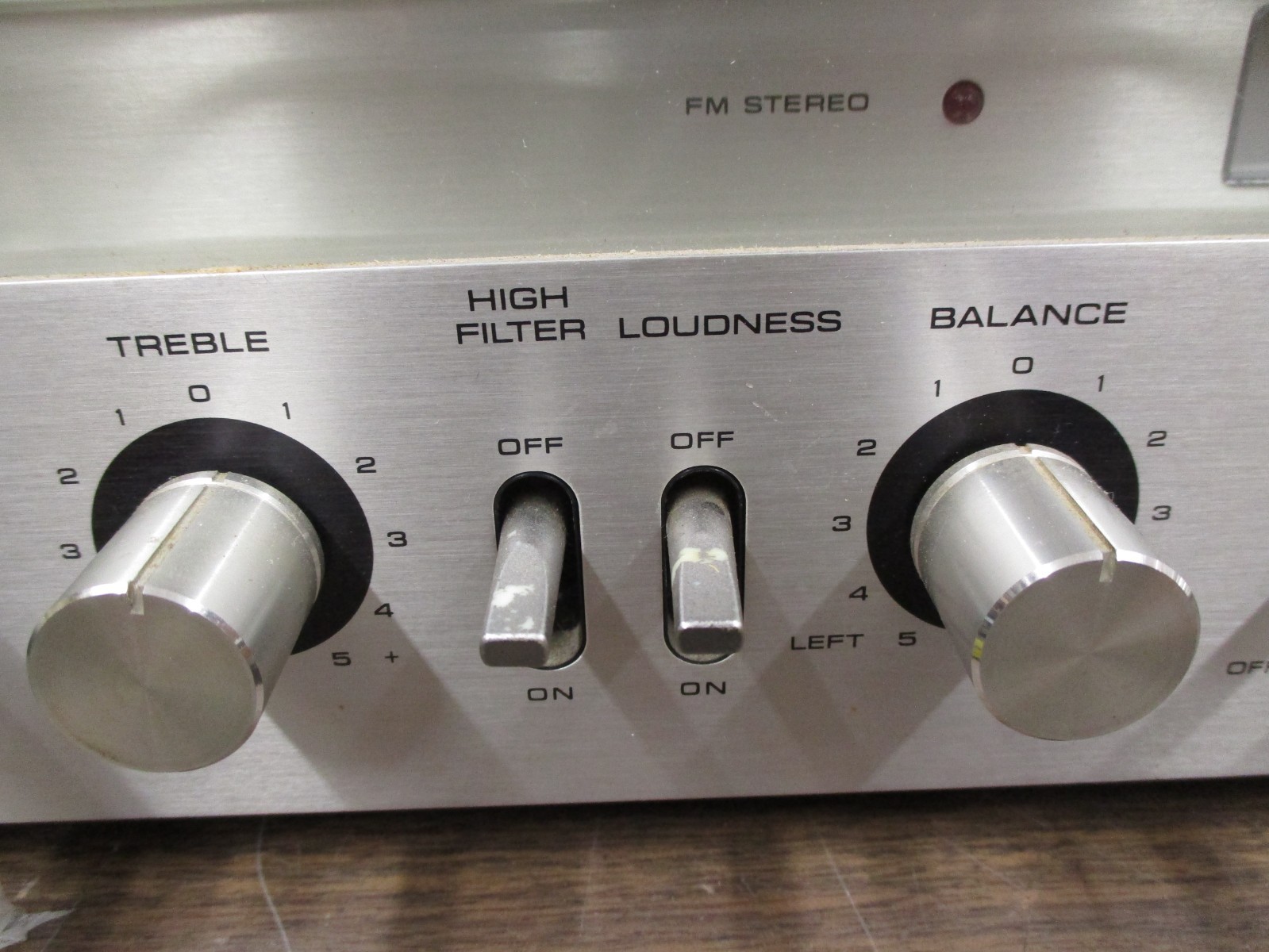 TECHNICS SA-300 VINTAGE AM/FM STEREO RECEIVER – CLEANED – TESTED LED UPGRADE