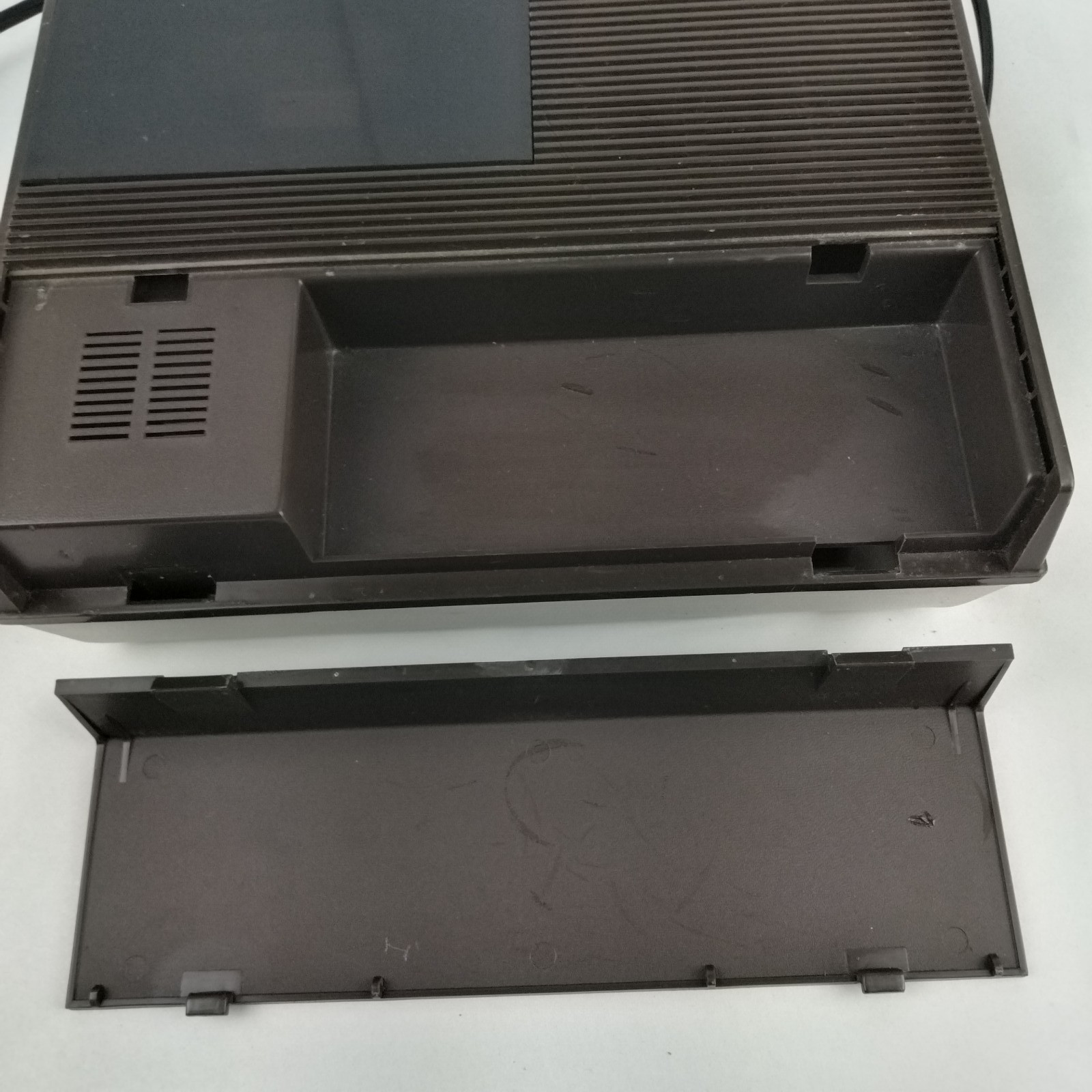 Vintage 1970s Craig 2607 Portable Cassette Player For Parts Repair Radio Works