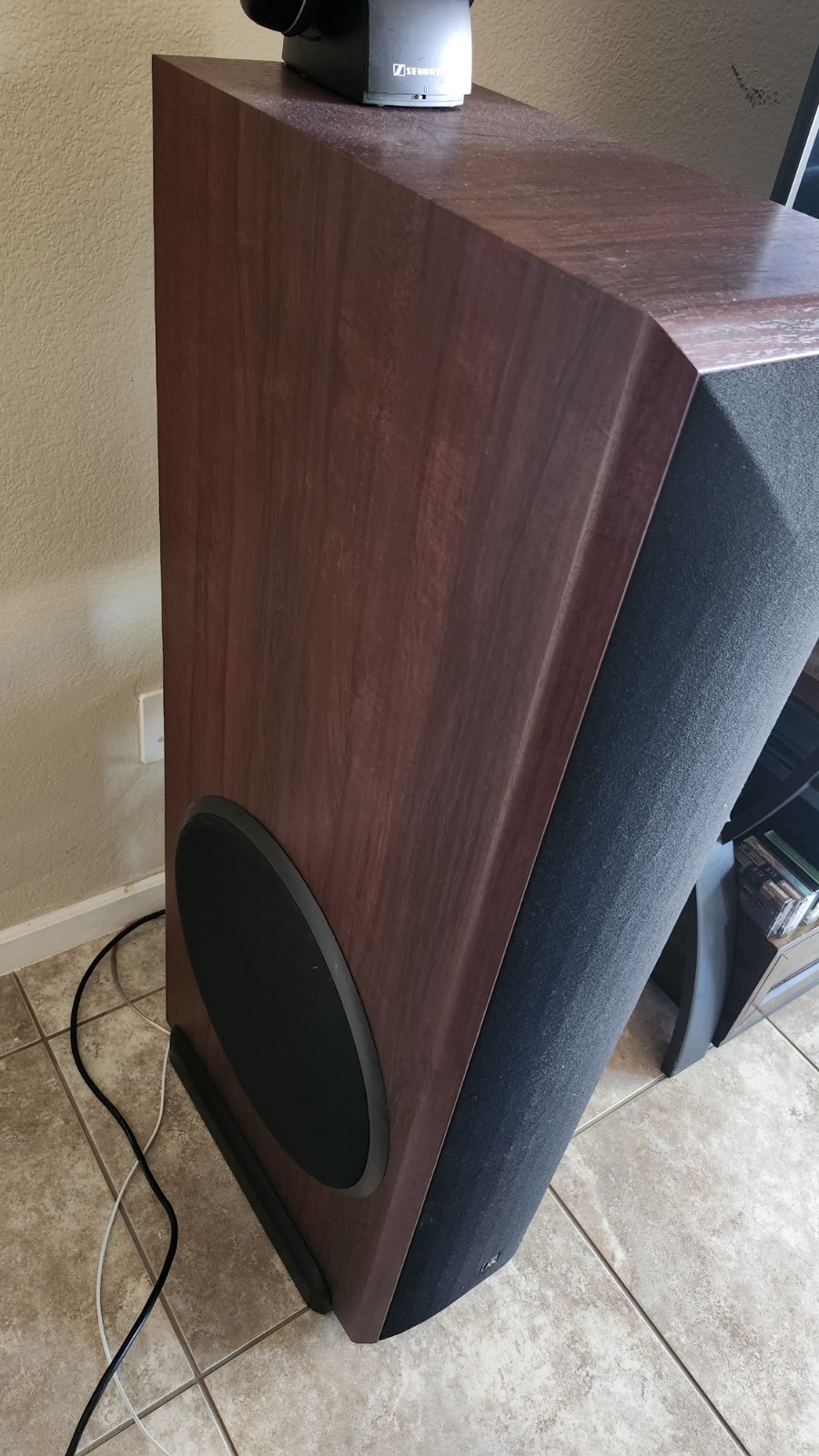 Acoustic Research AR 1 Hi-Res Speakers