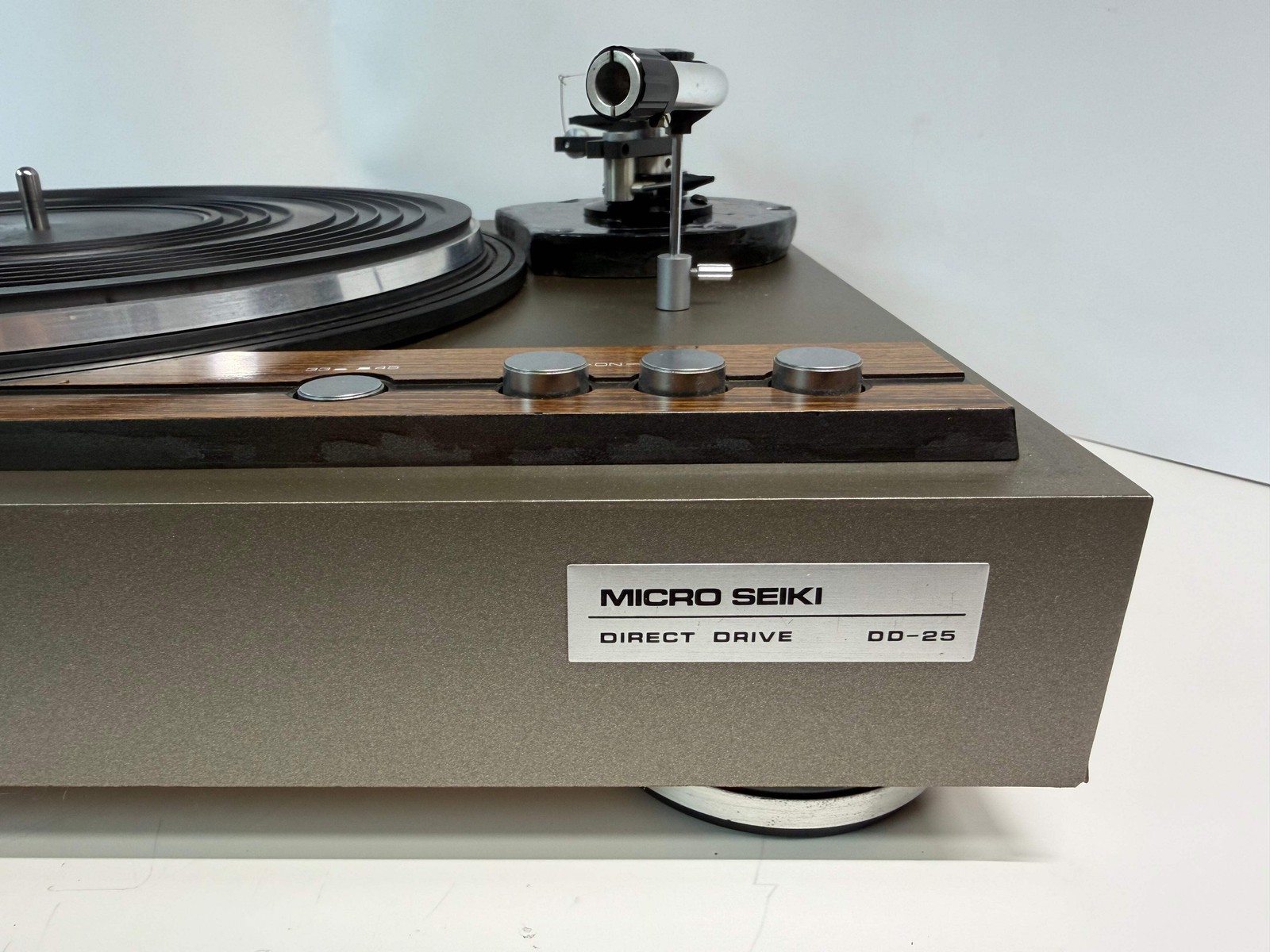 Micro Seiki DD-25 Direct Drive Turntable MA-101 MkII Tonearm