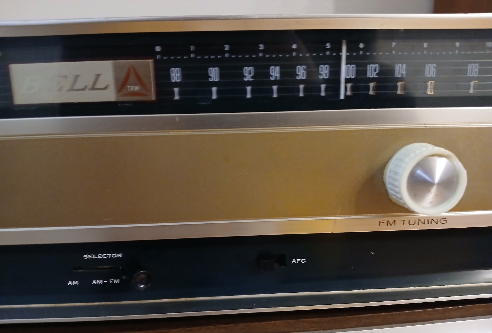 Vintage Bell 2421 AM FM Tube Tuner – AS IS – FM WORKING – SEE VIDEO & READ