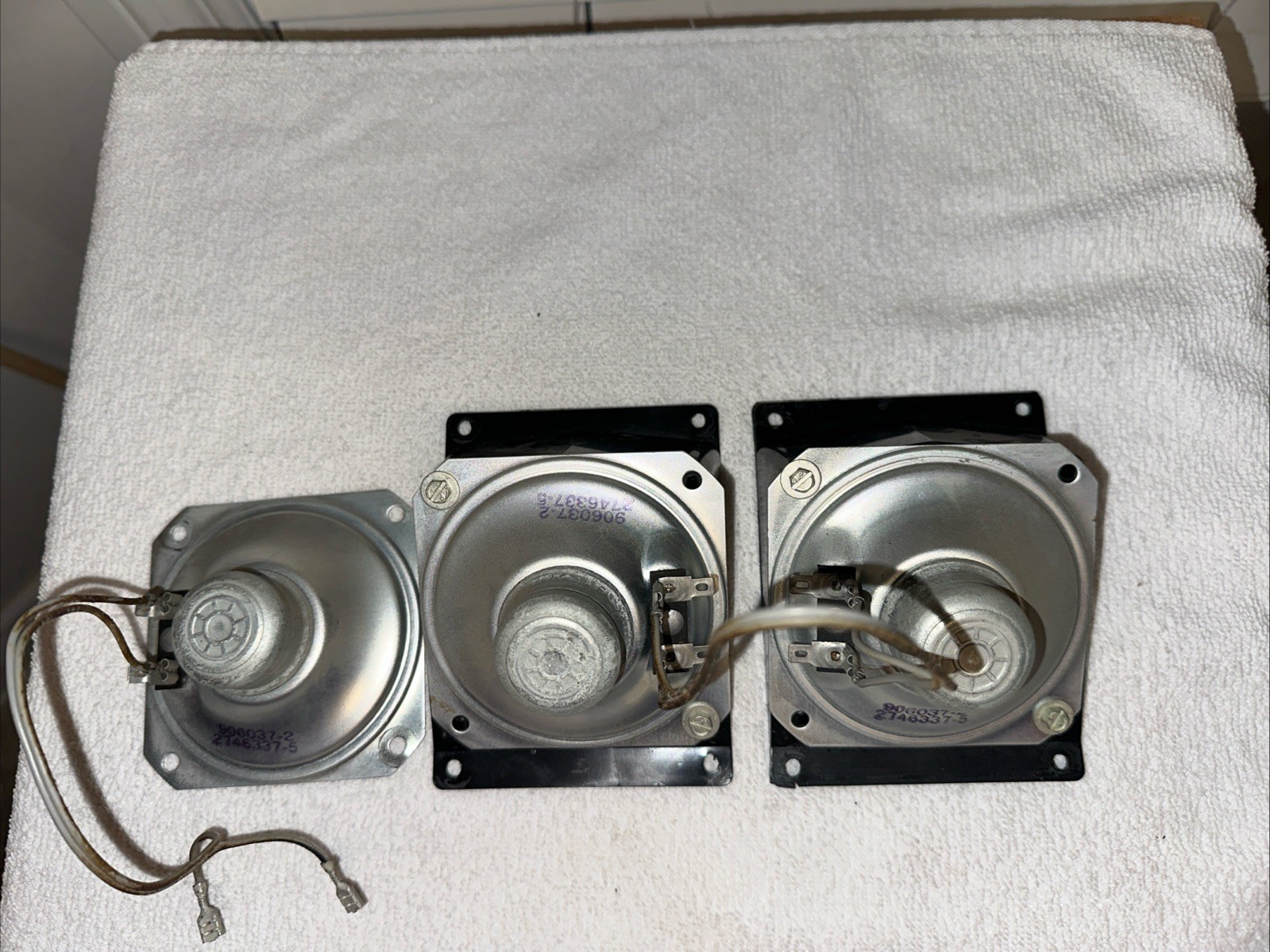 (3) VINTAGE RCA HiFi AM/FM Stereo 3 1/2″ Speakers ALNICO TWEETERS Early 1960’s
