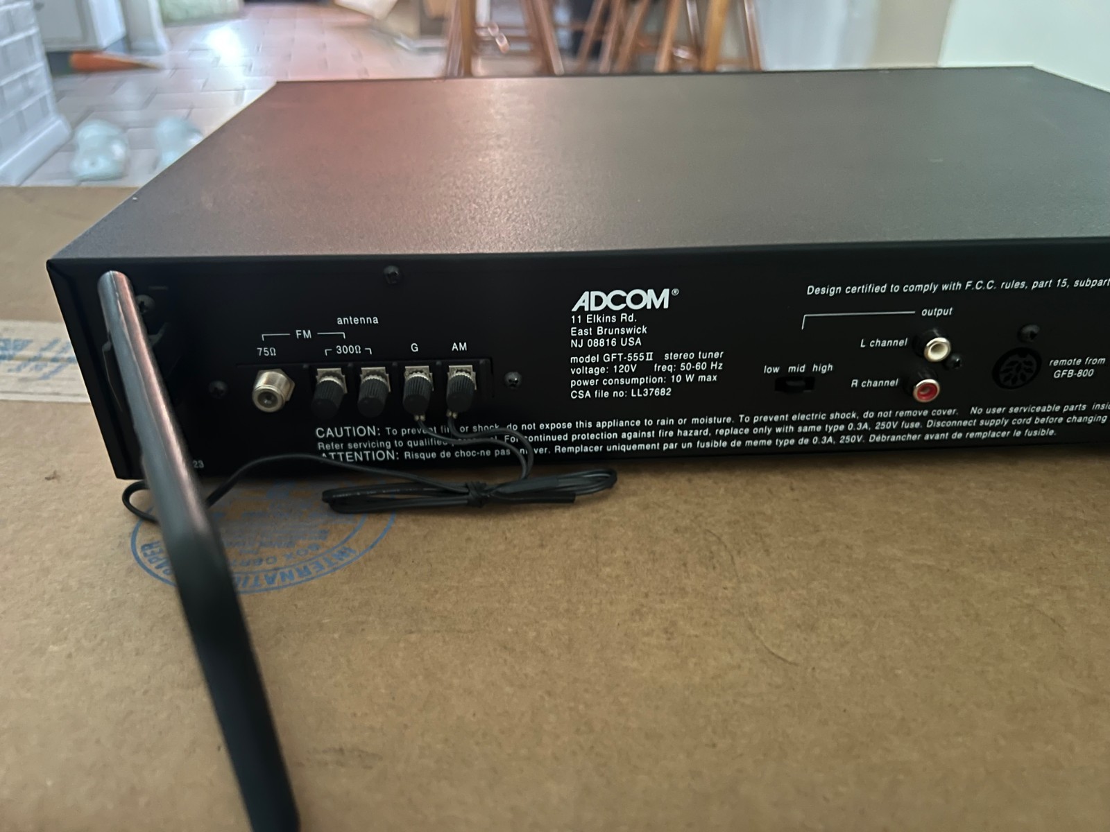 Adcom GFT-555 II Stereo Tuner