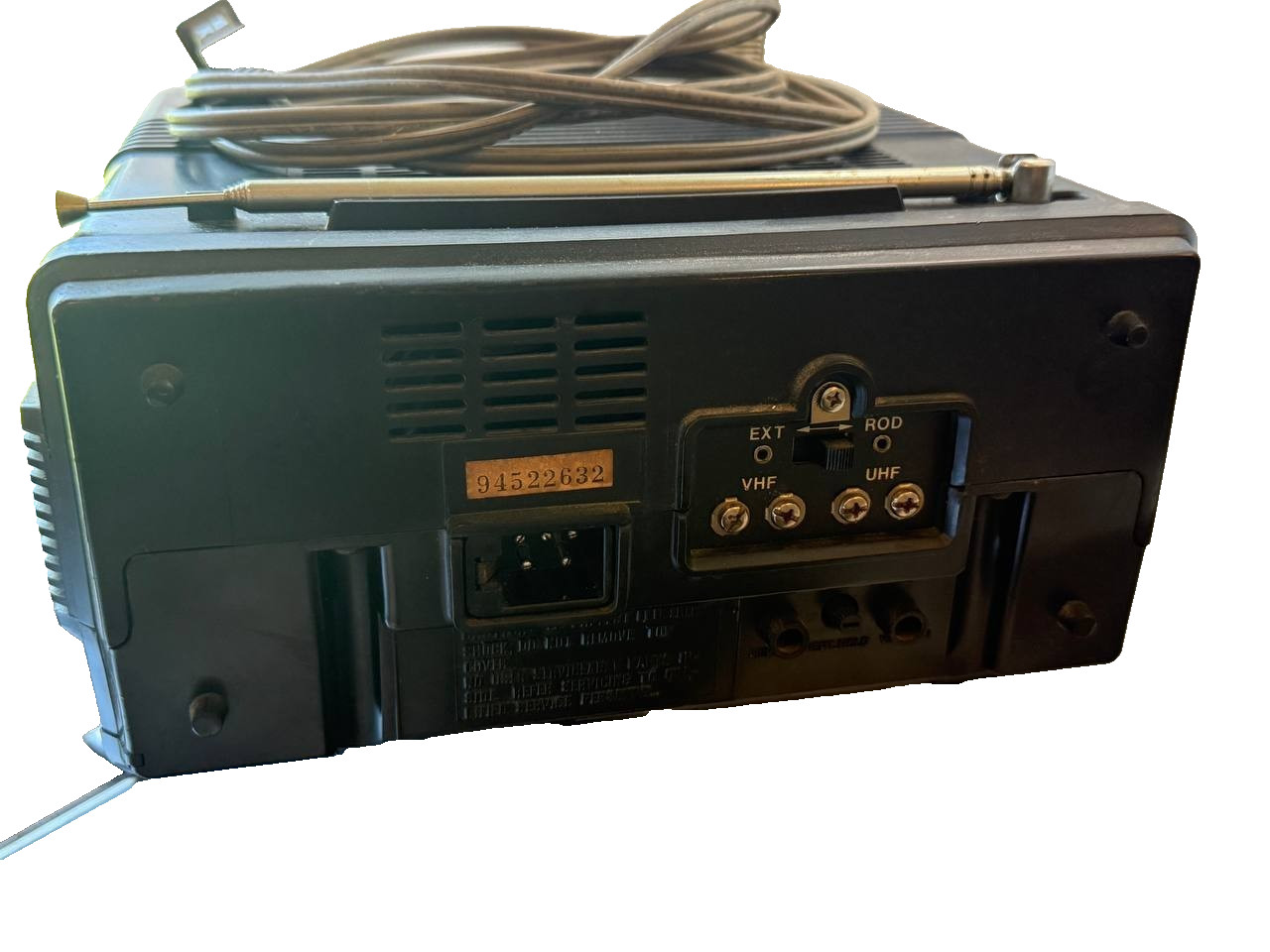 Vintage Daytron DT-505 Portable 5″ CRT B&W TV July 1980 Korea – Missing UHF Knob