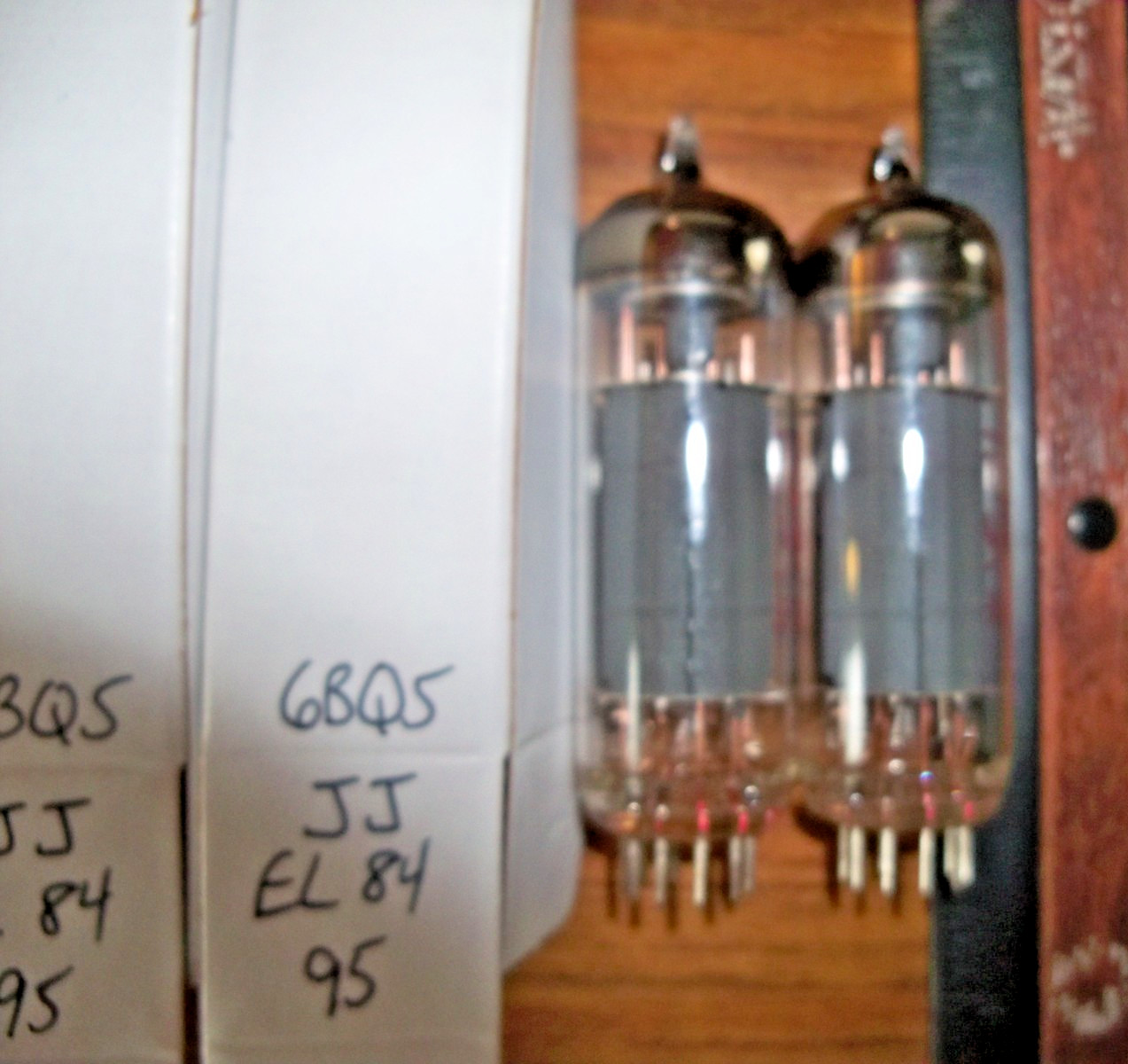 2 Strong Matched JJ Electronics EL 84 / 6BQ5 Tubes – 95% / 95%
