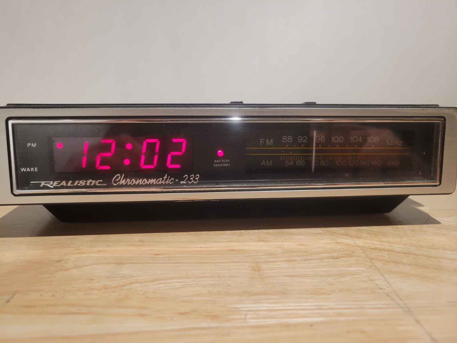 Realistic Chronomatic 233 AM FM Clock Radio Radio Shack Vtg