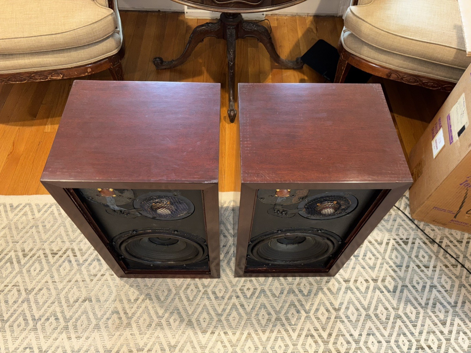Vintage ACOUSTIC RESEARCH AR-3 Speakers Pair Restored 62118/62222 W/Boxes!