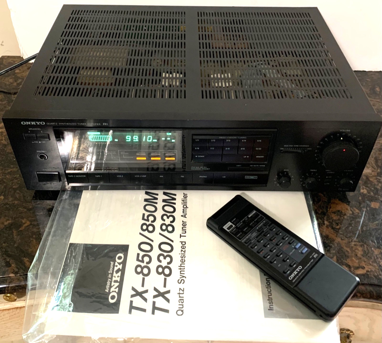 Onkyo TX-850 Quartz Synthesized Tuner Amplifier with Remote and Manual