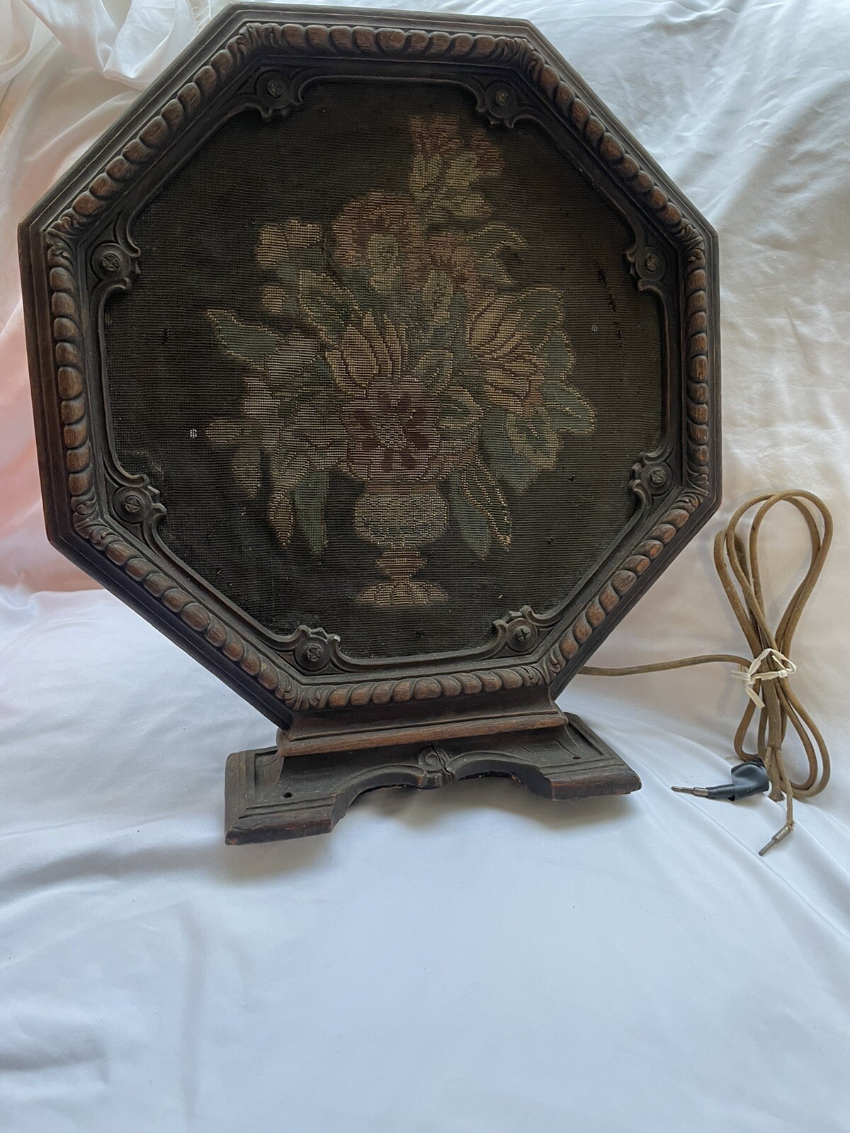 Vintage RCA Model 103 Speaker with Ornate Tapestry Front