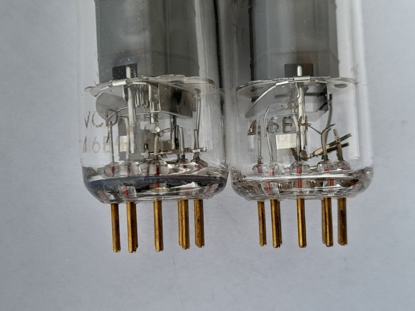 2x E80F SIEMENS / PHILIPS audio tubes ( EF86 / EF806S ) – E 80 F – 1966
