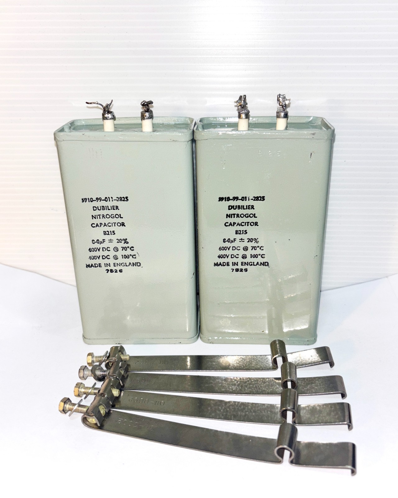 PAIRS CORNELL DUBILIER Oil Capacitor vintage 8 MFD 600VDC And clamping devices