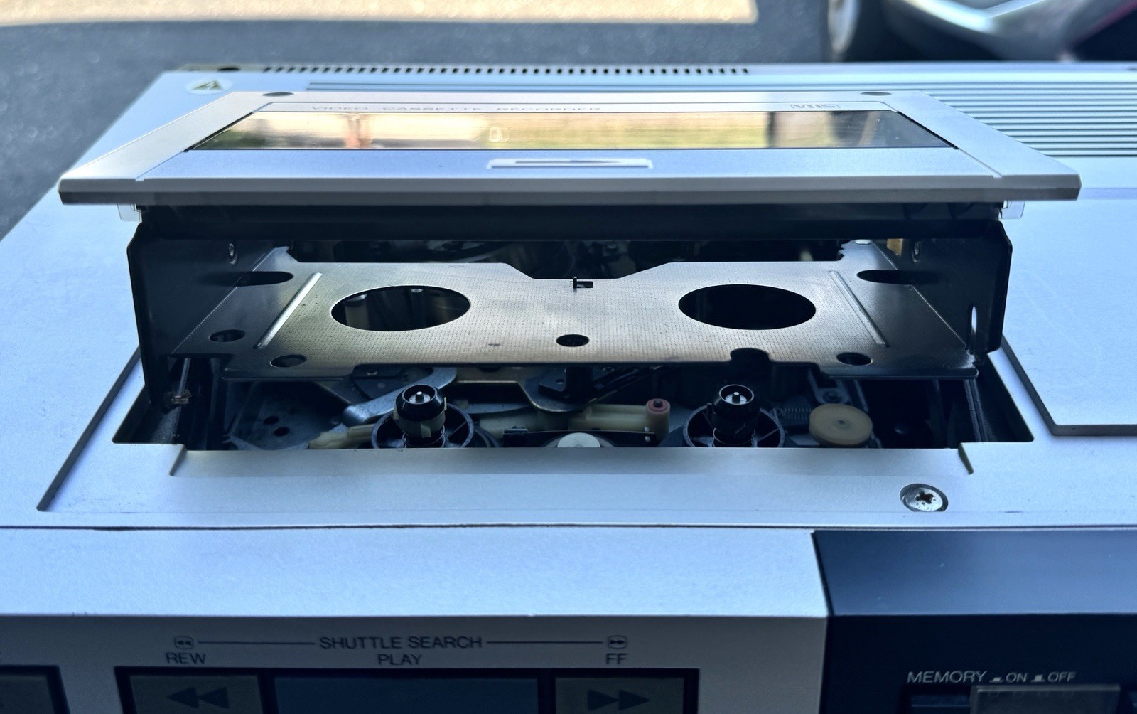 1983 JVC HR-7100U VHS Player VCR Recorder Powers On Untested – The Goldbergs!