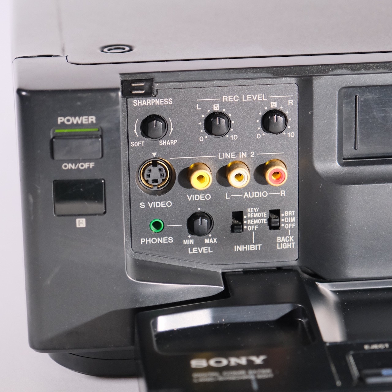 SONY SVO 2000 Professional VCR S-VHS Player recently serviced WORKING!