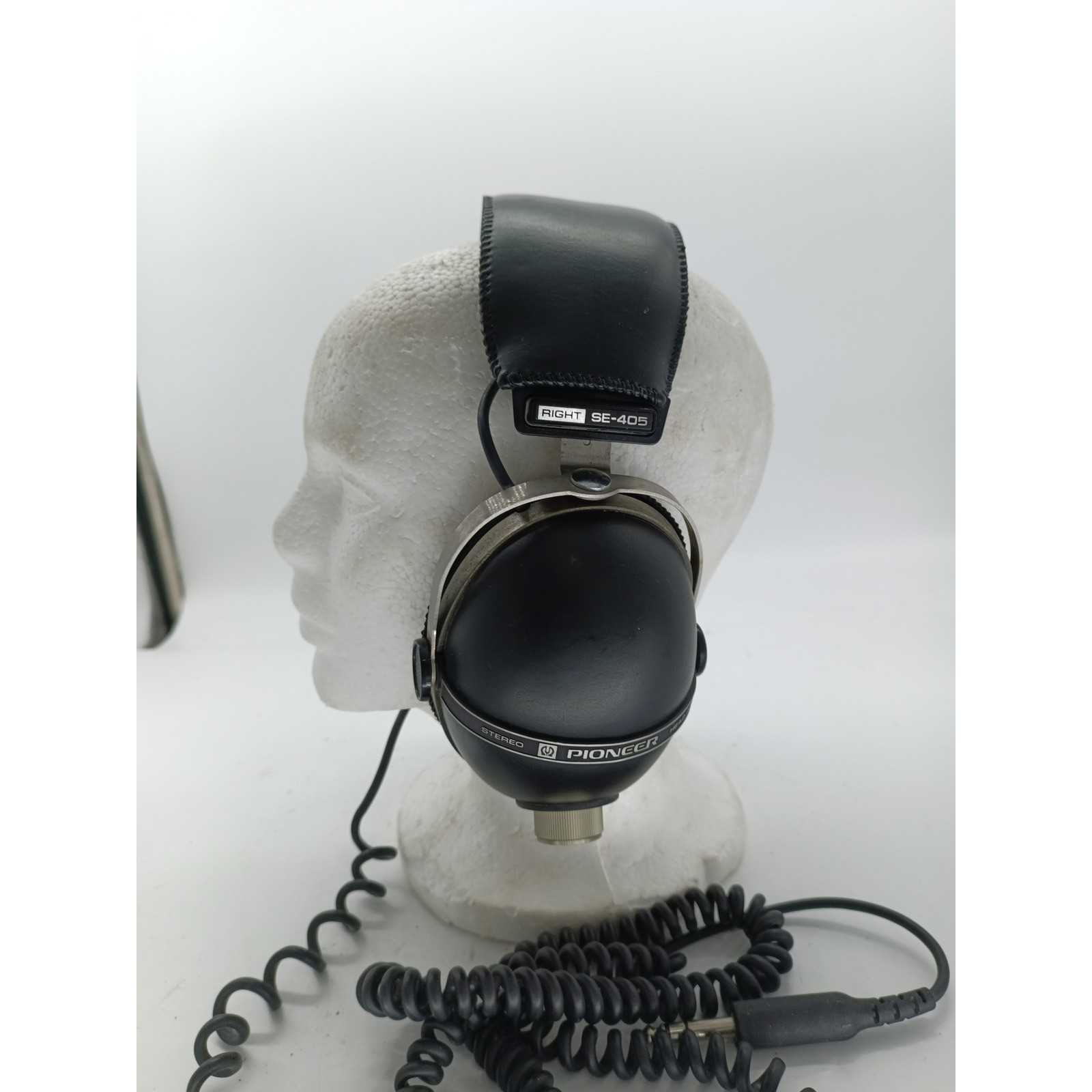 Vintage Pioneer SE-405 Stereo Headphones Black Silver Japan 1/4 Jack WORKS! r3