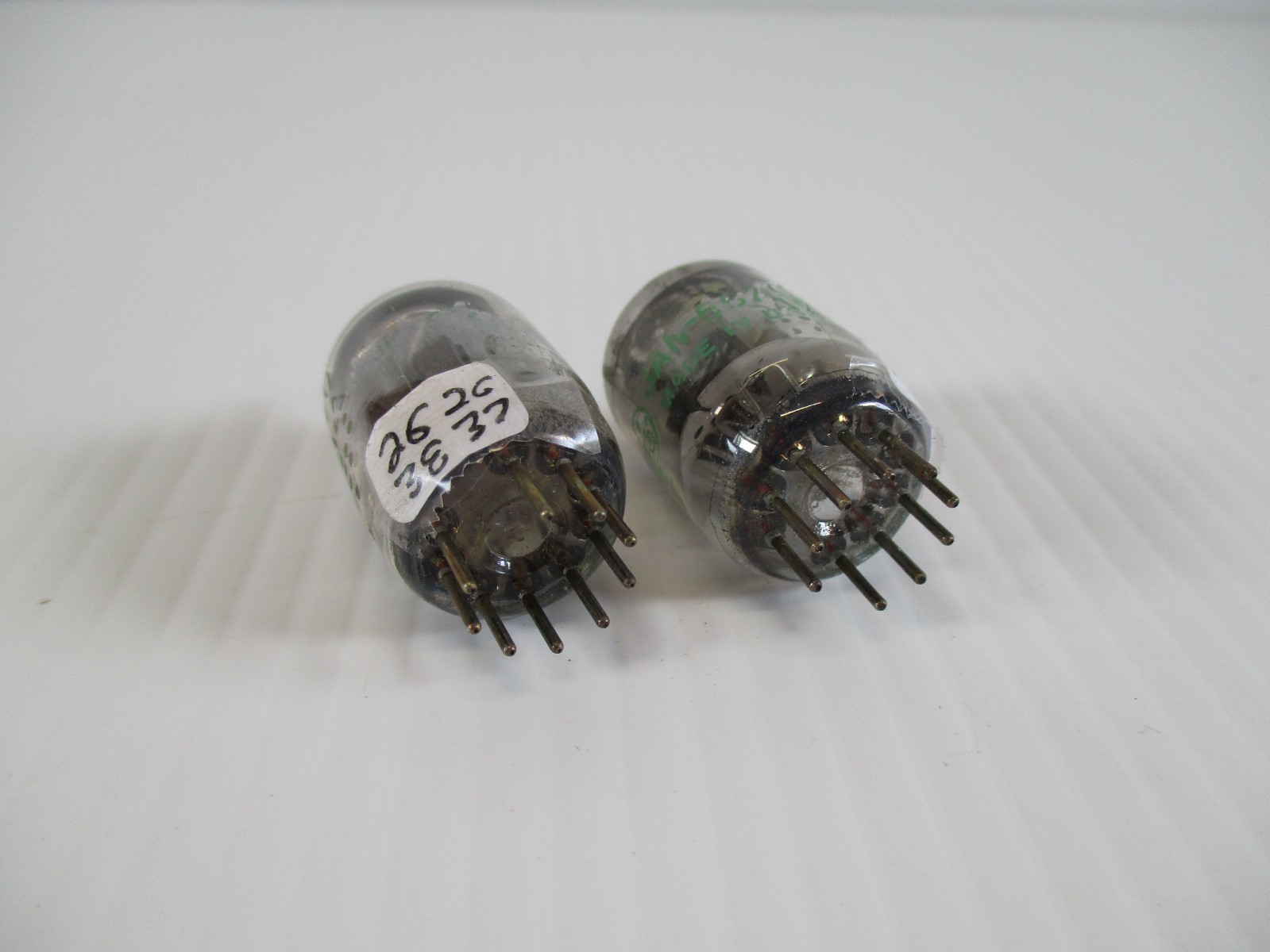 Pair GE JAN 5670W Vacuum Tubes Black Plate Foil Getter TV-7 Tested Strong