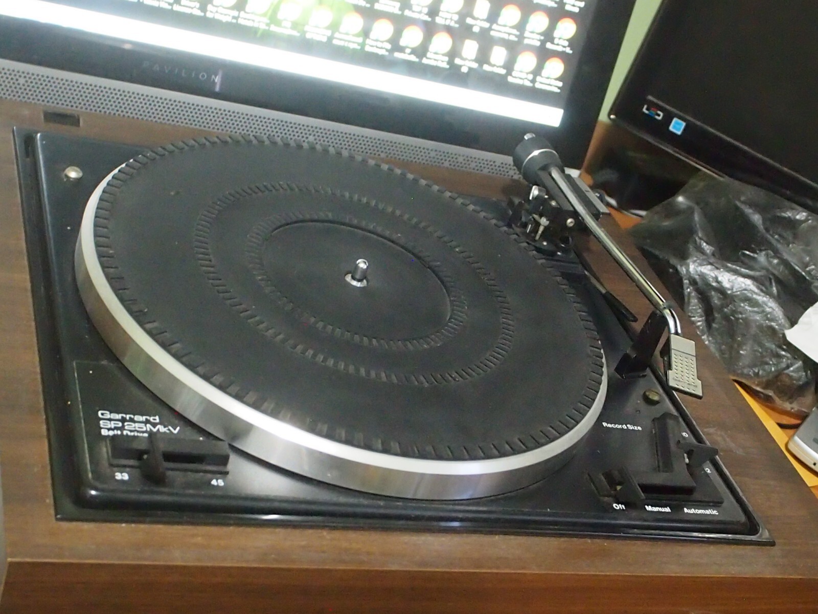 VINTAGE GARRARD SP25 MK V TURNTABLE