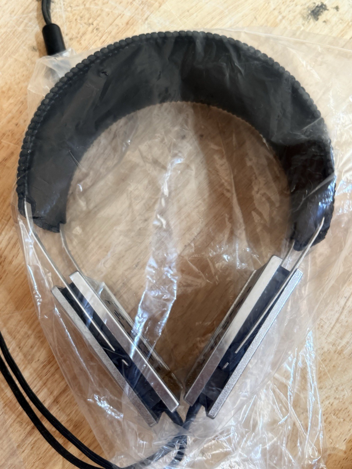 Vintage Audiotex 30-8300 Featherlight Stereo Headphones Original Box Montgomery